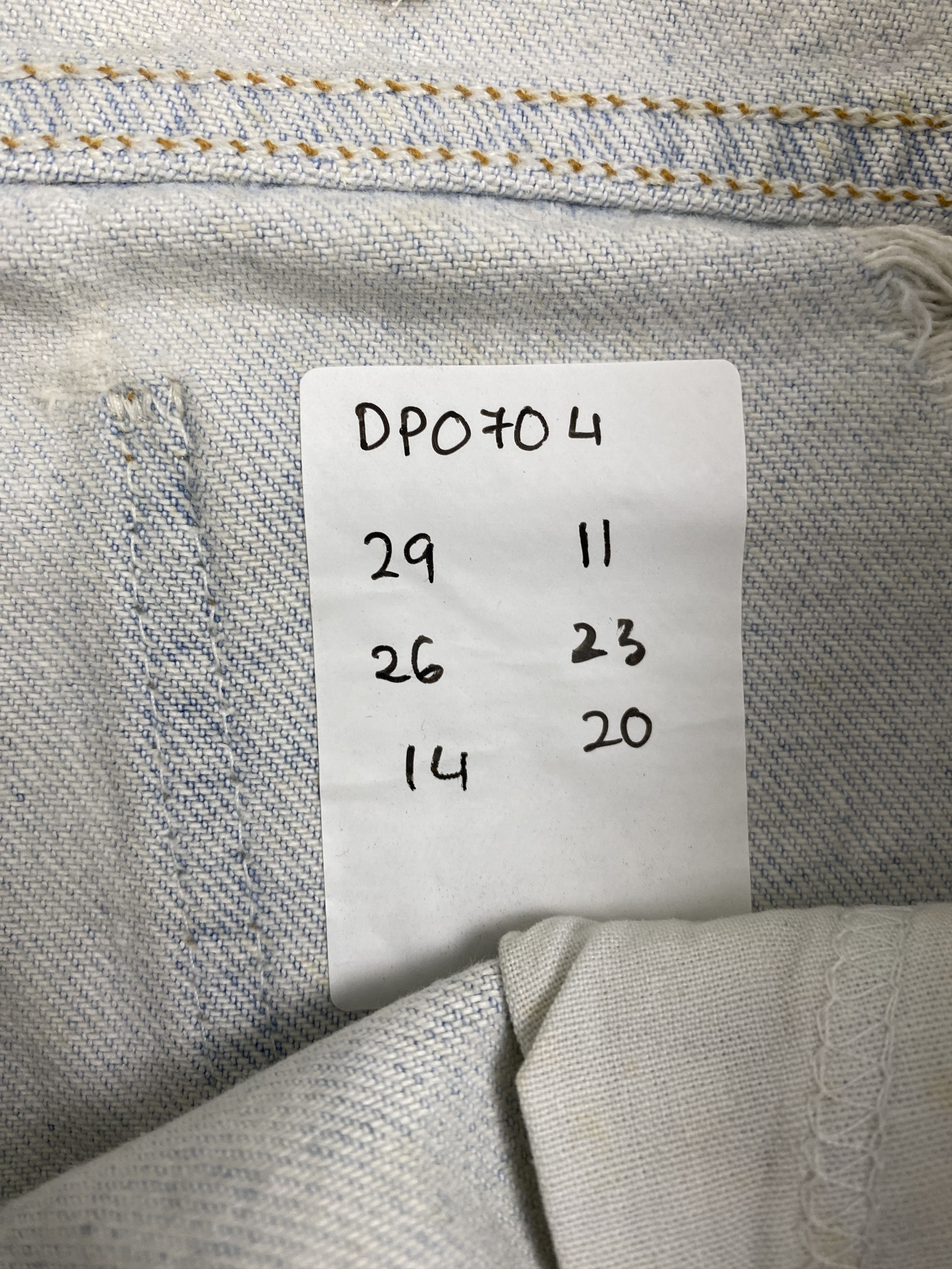 Levi's × Vintage Light Washed Vintage 90s Levis 560 Orange Tabs Jeans Size US 29 - 19 Thumbnail