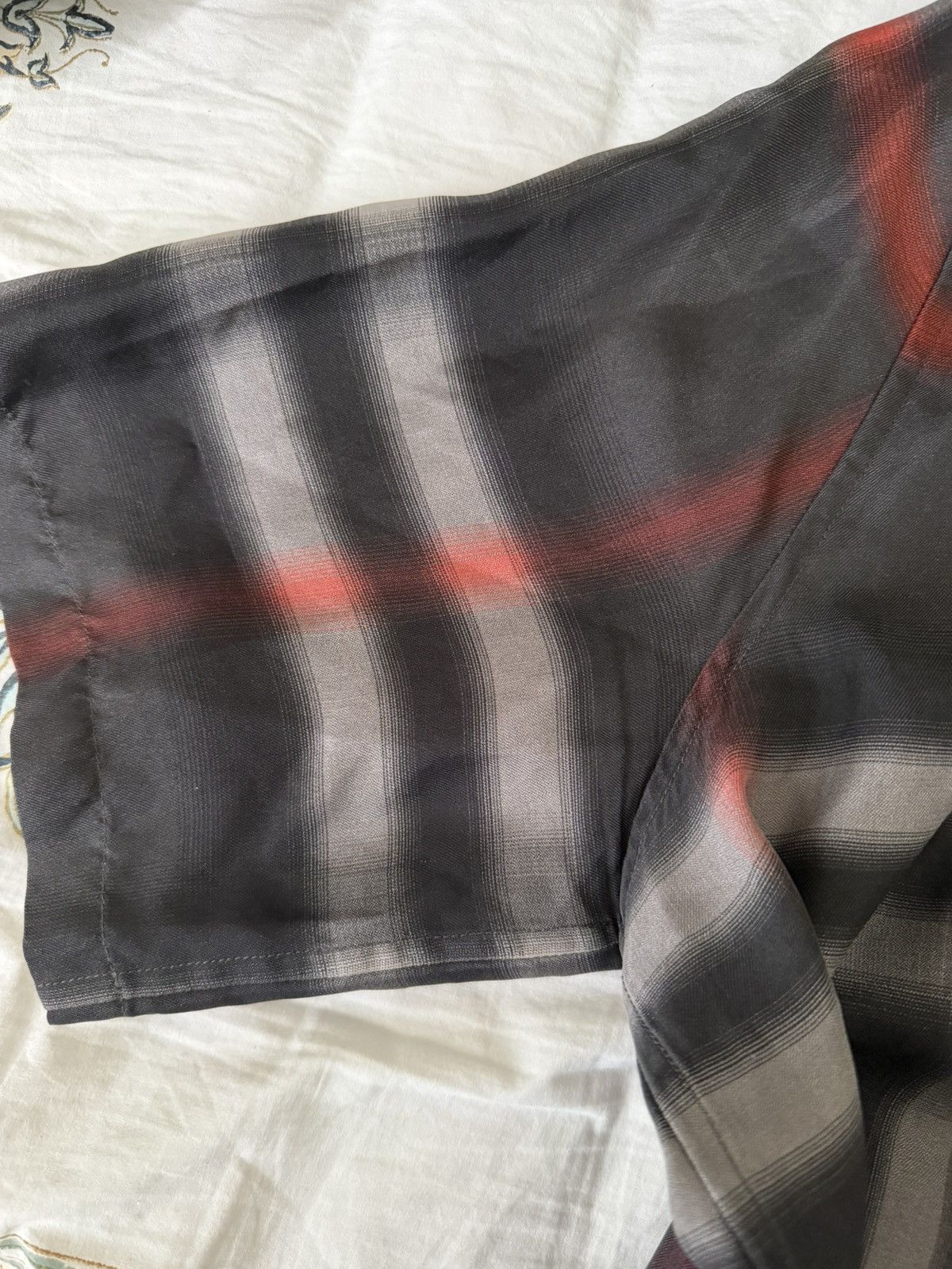 Burberry Burberry Silk Shirt Size US S / EU 44-46 / 1 - 13 Thumbnail