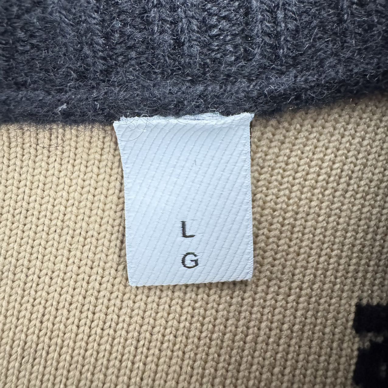 Burberry Burberry All-over Logo Oversized Long Sleeve Sweater K26WX Size L / US 10 / IT 46 - 5 Thumbnail