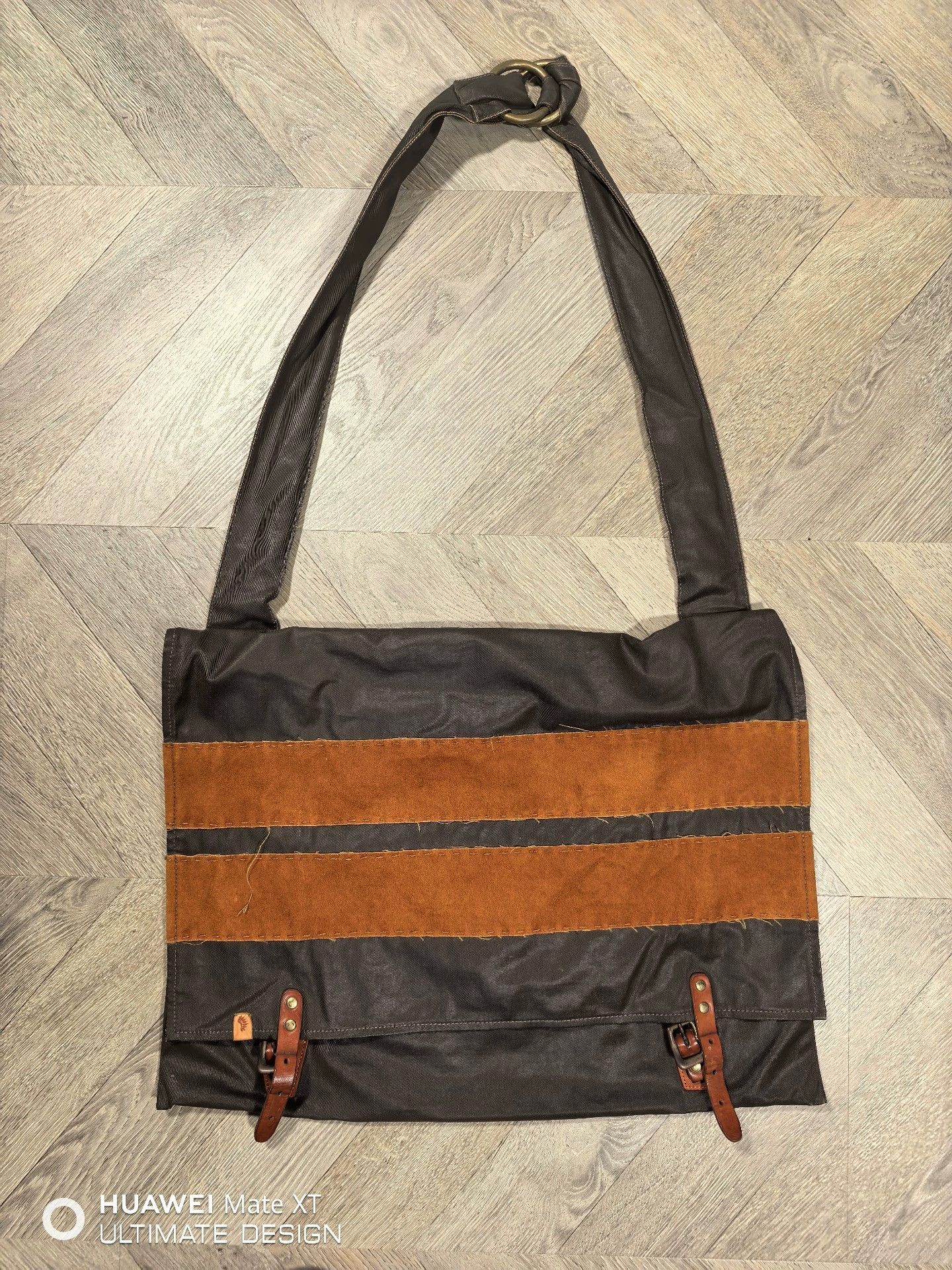 Visvim VISVIM 16AW SERVICES SHOULDER BAG waxed wool hunter Size ONE SIZE - 1 Thumbnail