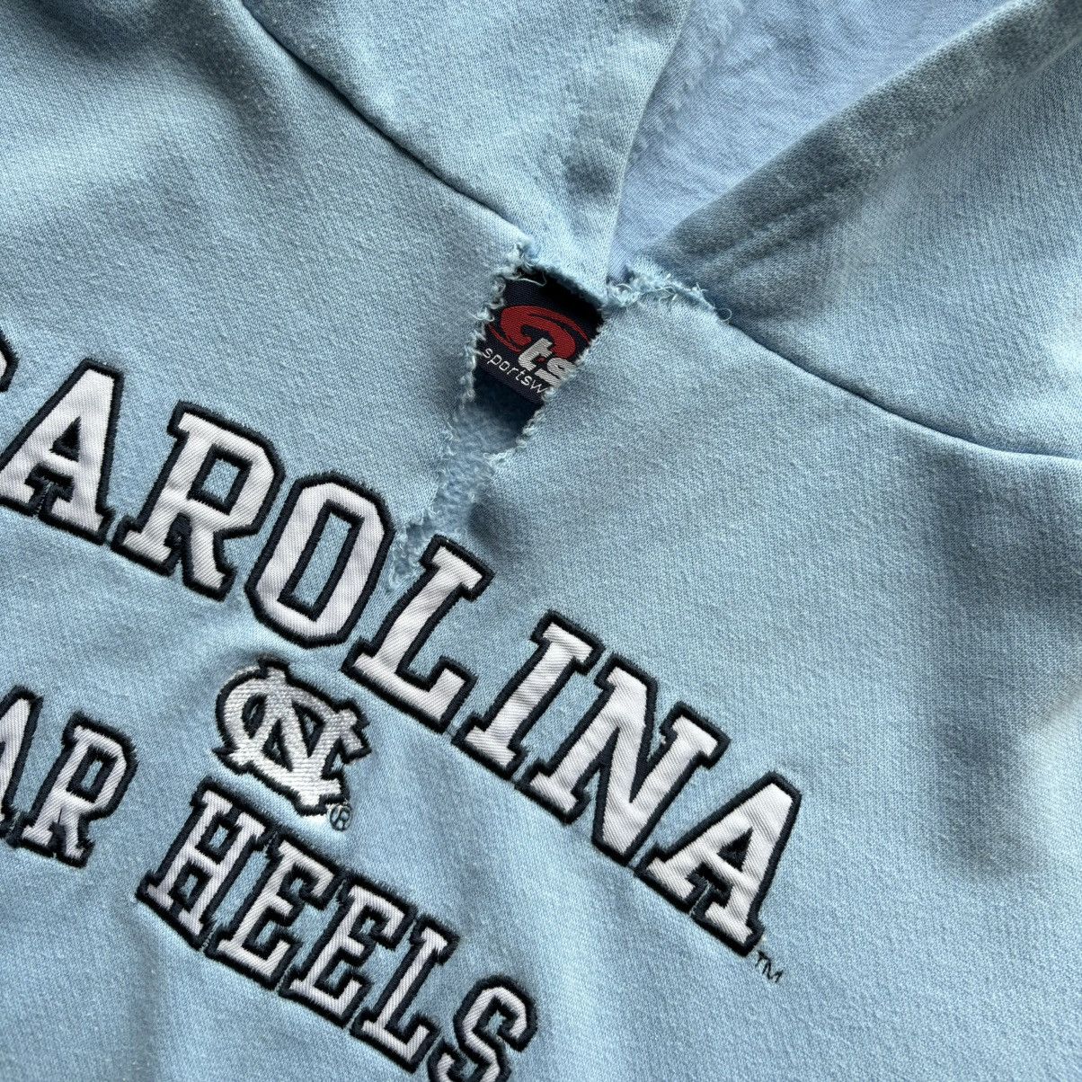 Vintage vintage Y2K UNC NORTH CAROLINA TAR HEELS Spellout hoodie Size US M / EU 48-50 / 2 - 7 Thumbnail
