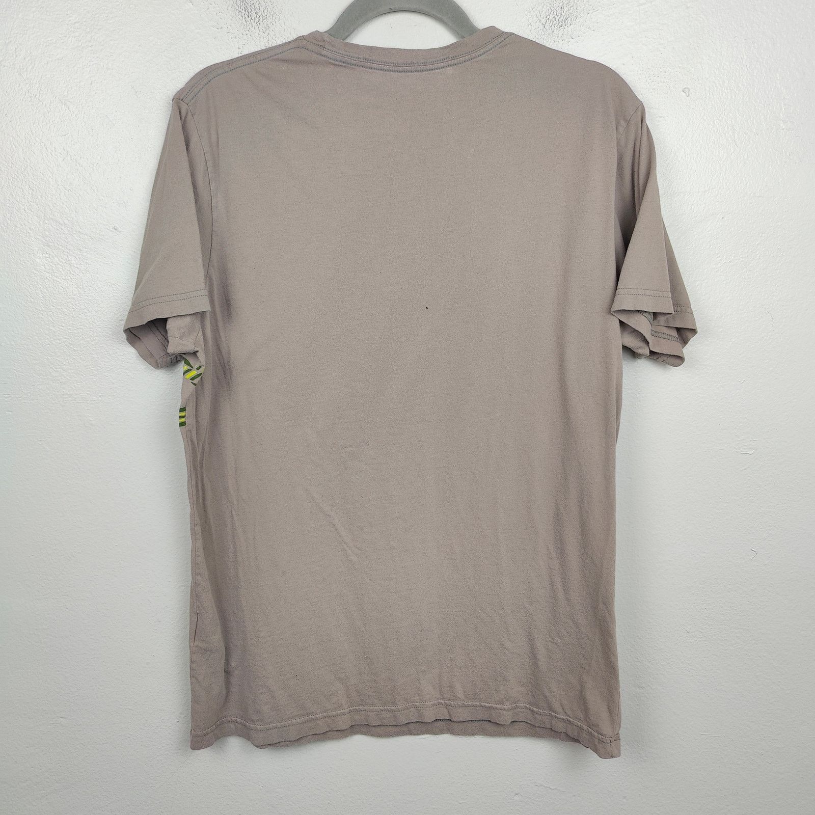 Patagonia Patagonia Graphic T-Shirt Mens Medium Taupe Swirling Stripes Size US M / EU 48-50 / 2 - 4 Thumbnail