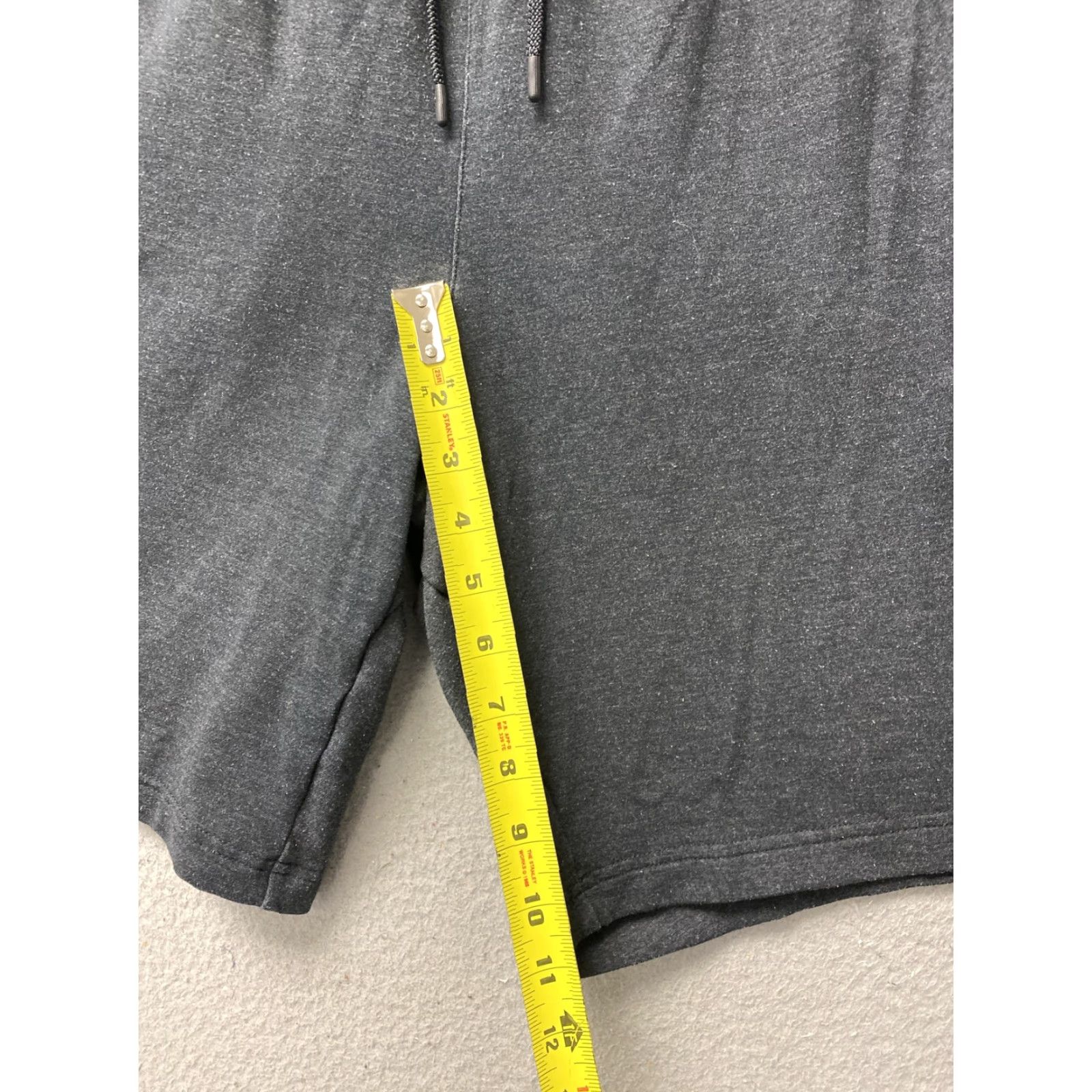 Nike Nike Shorts Men M dark gray Outdoors Basketball Fleece Gym Soft /116-41 Size US 31 - 4 Thumbnail