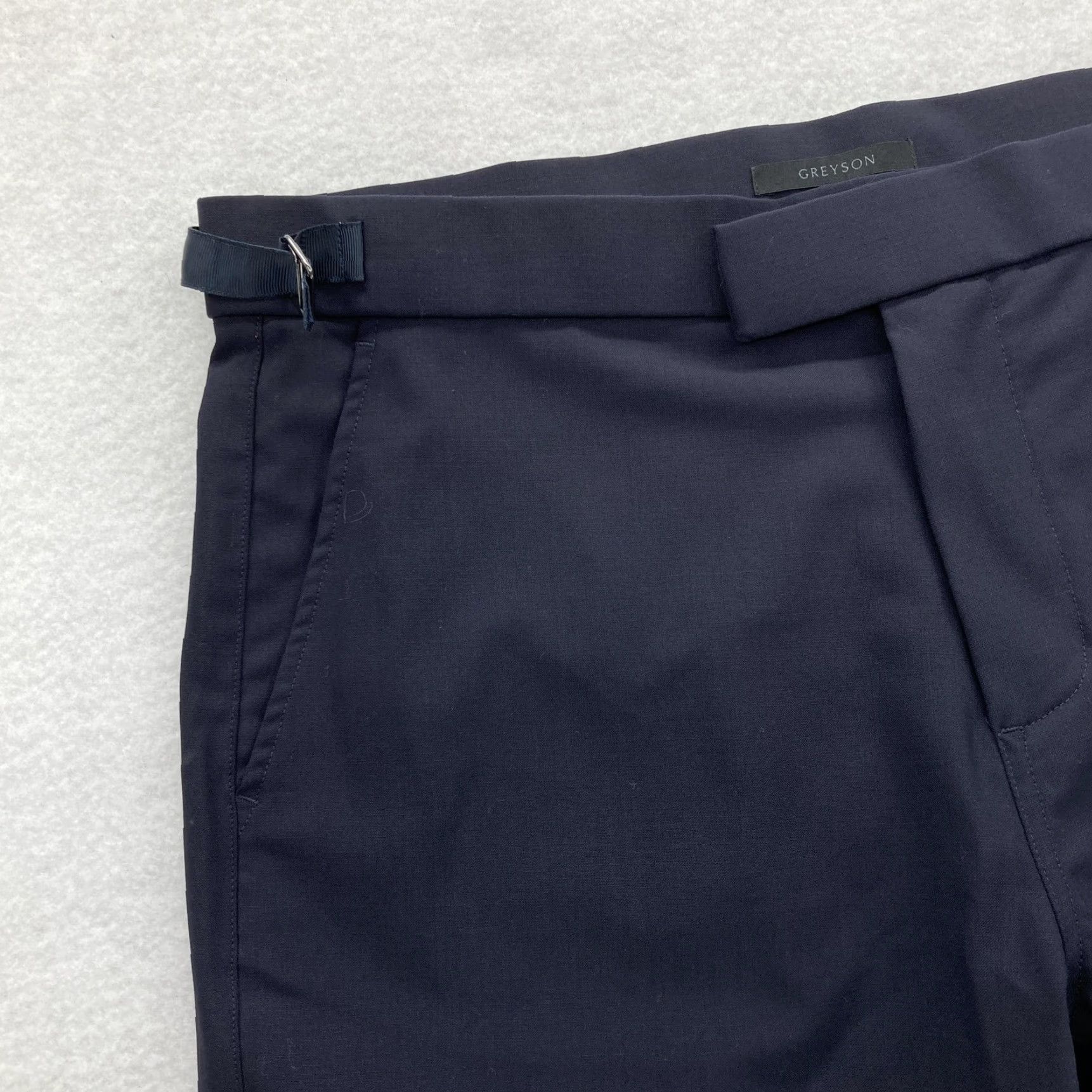 Vintage Greyson Pants Mens 36 Navy Wool Blend Jogger Cuffed Hem Side Adjusters Golf Men Size 36 Wool Navy Jogger Pants Casual Activewear Trousers Size US 36 / EU 52 - 3 Thumbnail