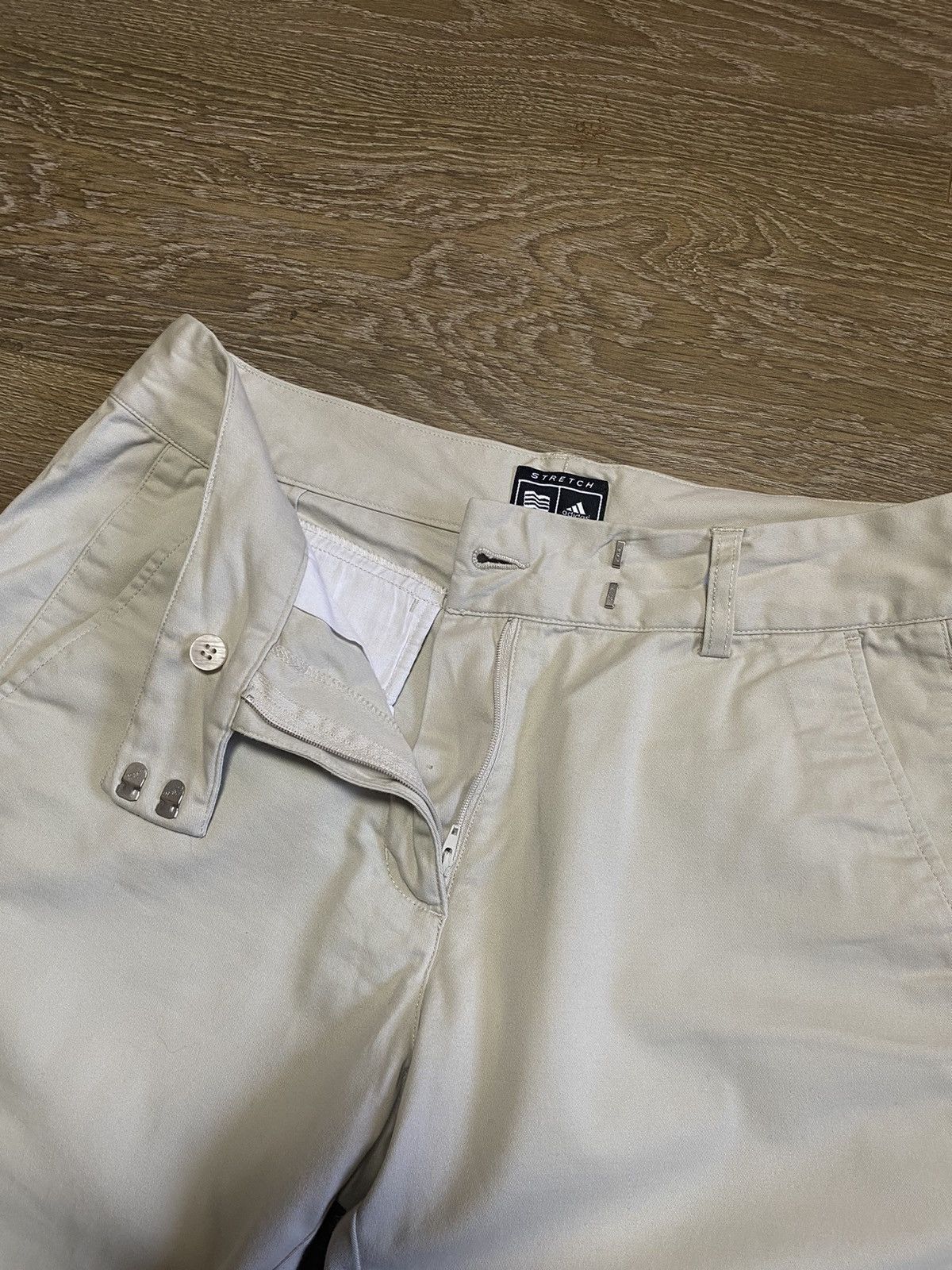 Adidas × Vintage Vintage Adidas Light Beige Golf Bermuda Shorts Sz 12 Size US 32 / EU 48 - 5 Thumbnail