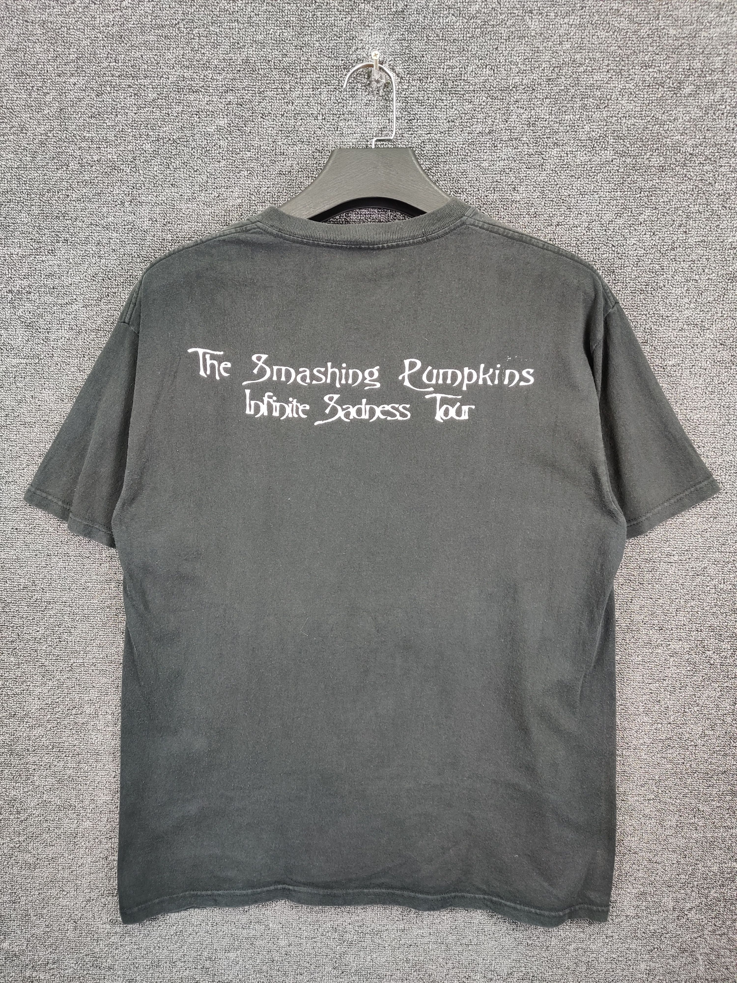 Band Tees Vintage Smashing Pumpkins World Is a Vampire Tee Tshirt Size US L / EU 52-54 / 3 - 5 Thumbnail