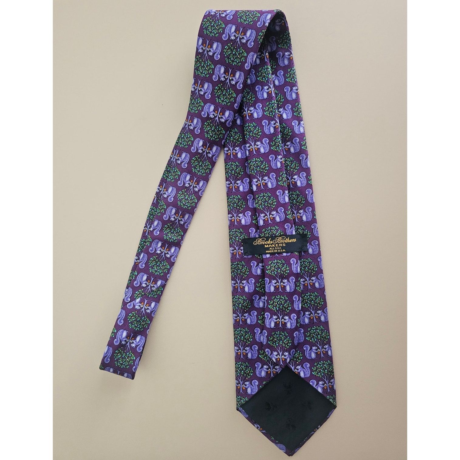 Brooks Brothers EUC Brooks Brothers MAKERS Silk Squirrels Necktie Tie Size ONE SIZE - 2 Thumbnail