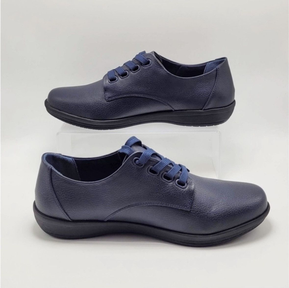 Vintage NEW OLD STOCK Vintage Blue Low Top Classic Sneakers with Box Size US 7.5 / IT 37.5 - 2 Thumbnail