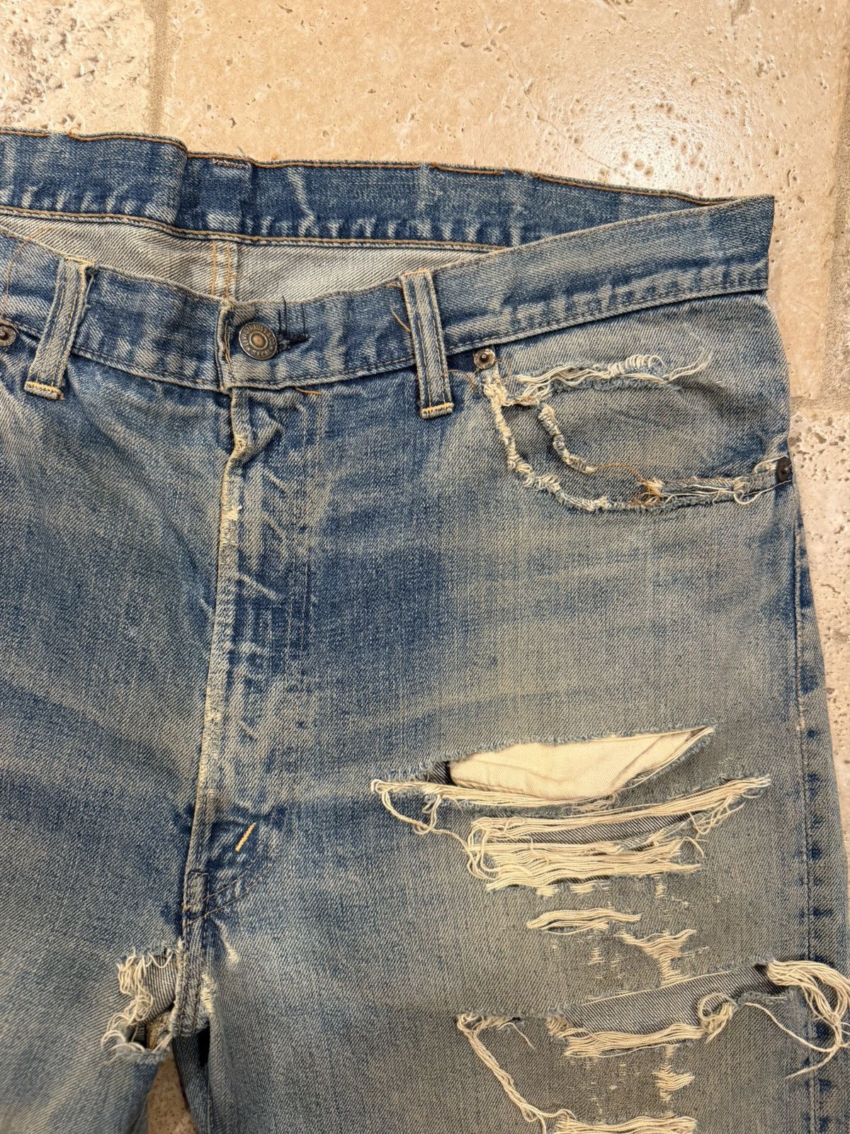 Levi's Vintage Clothing Vintage Levi’s 60’s-70’s Thrashed Blue Wash Denim Jeans Size 36 - 8 Thumbnail