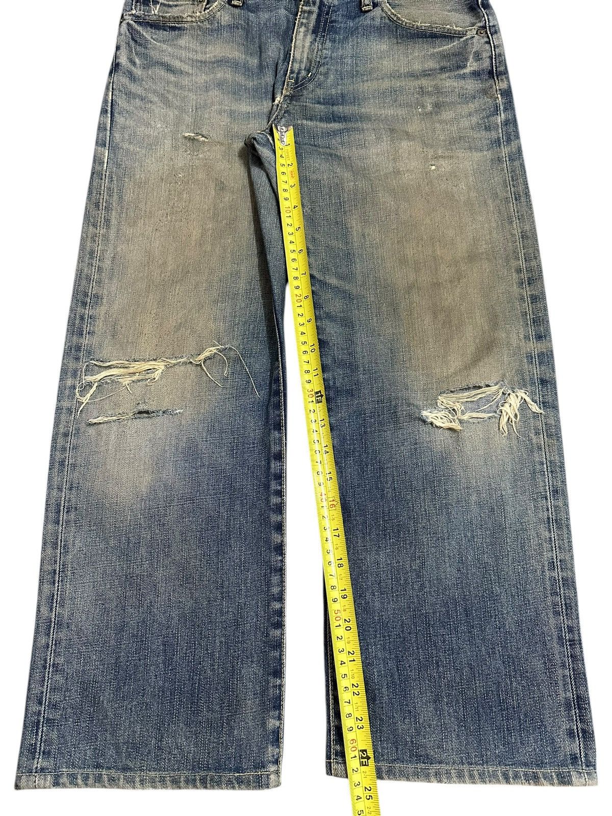Japanese Brand Vintage Japanese Uniqlo Mud Wash Distressed Baggy Jeans Size US 33 - 13 Thumbnail