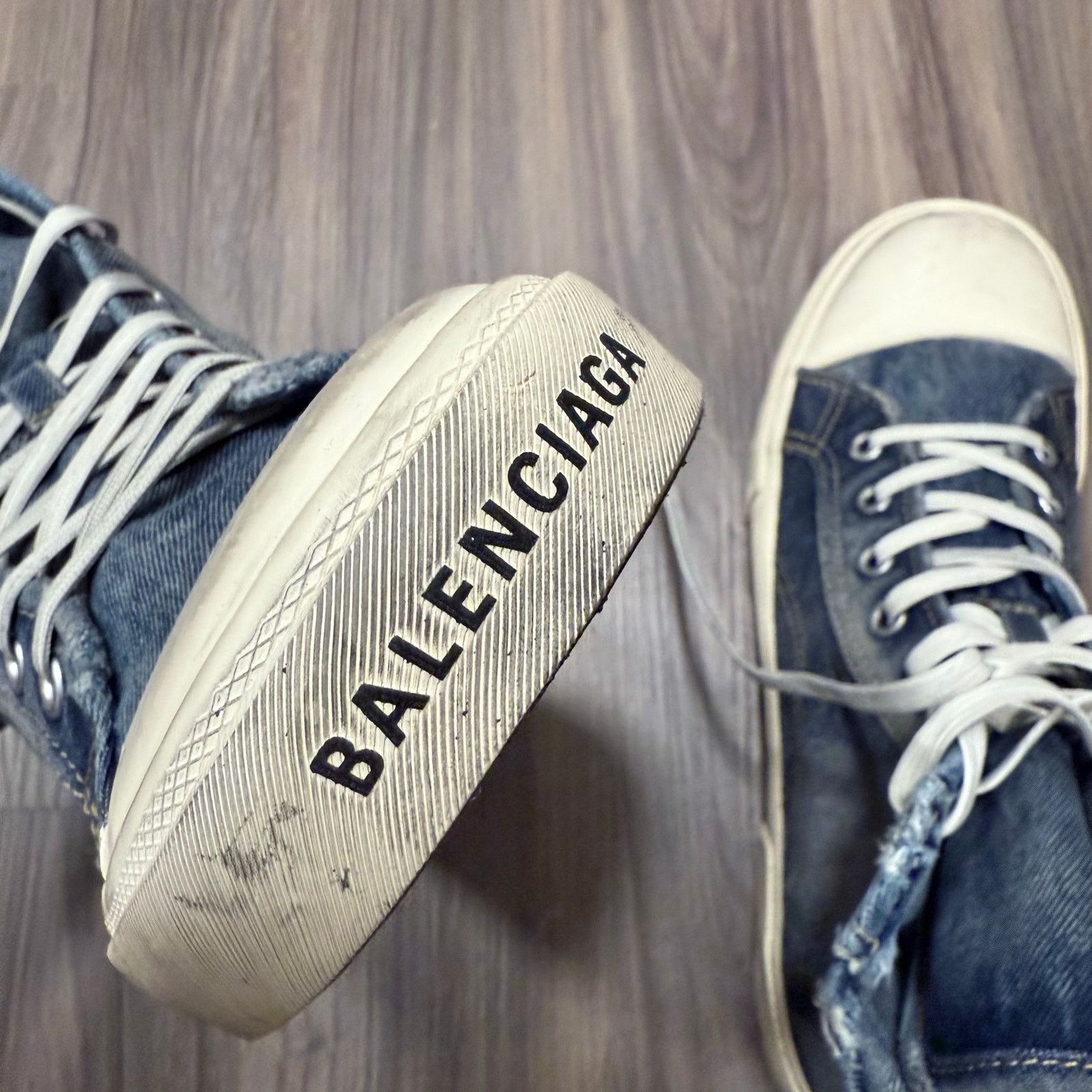 Balenciaga NWB Balenciaga Paris mid 90's Denim High Top Sneaker | EU44 Size US 11 / EU 44 - 11 Thumbnail
