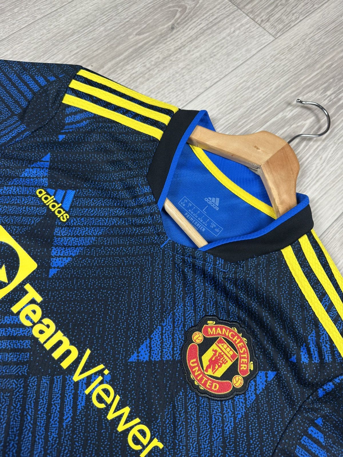 Adidas Adidas Manchester United 2021/22 Blue Soccer Jersey Size US XS / EU 42 / 0 - 5 Thumbnail