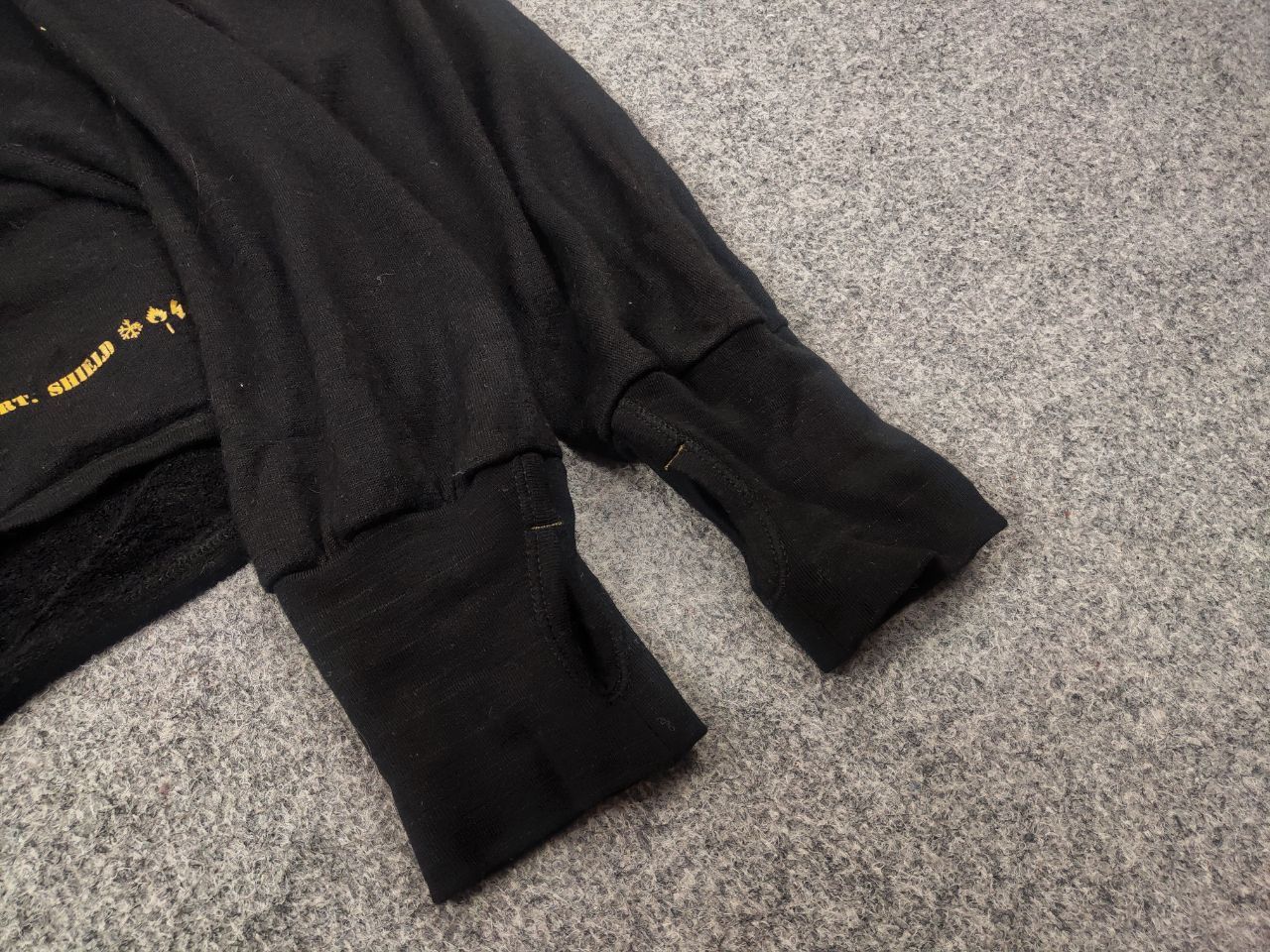 Other Devold shield zip Wool blend Pullover jacket Hiking Thermal Size US M / EU 48-50 / 2 - 10 Thumbnail