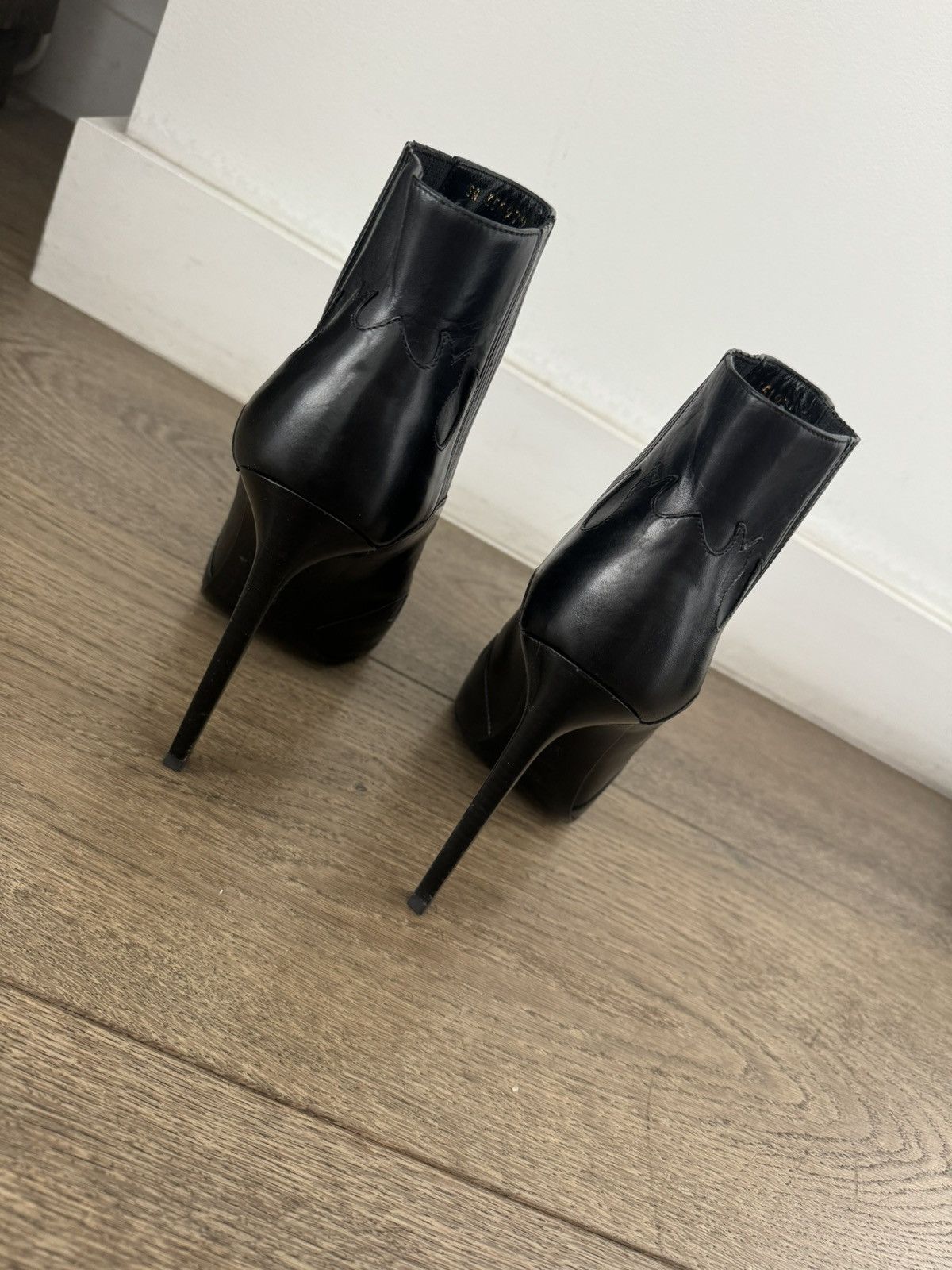Saint Laurent Paris Leather western heels Size US 8.5 / IT 38.5 - 2 Thumbnail