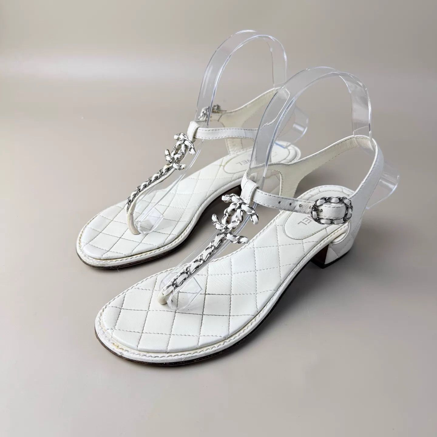 Chanel Chanel White CC Logo Litchi Leather Sandals EUR 37.5 95 New Size US 7 / IT 37 - 1 Thumbnail
