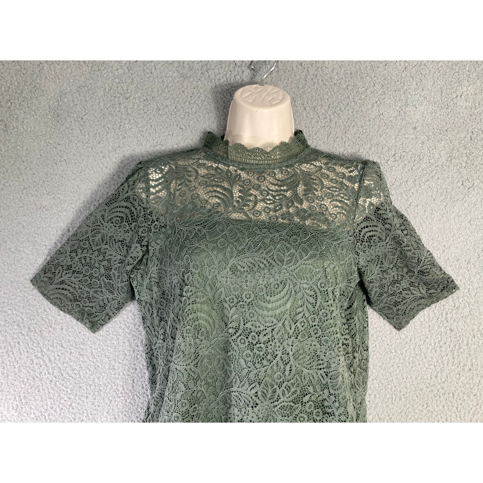 Other Women's M Green Lace Mock Neck Short Sleeve Shirt Tee Size M / US 6-8 / IT 42-44 - 4 Thumbnail