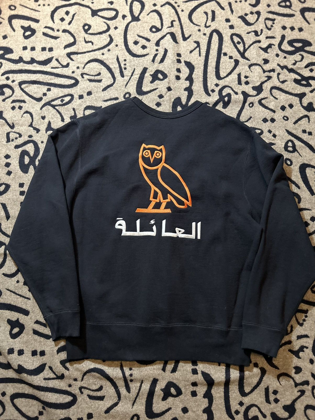 October's Very Own OVO Arabic “The Family” Crewneck Size US L / EU 52-54 / 3 - 1 Thumbnail