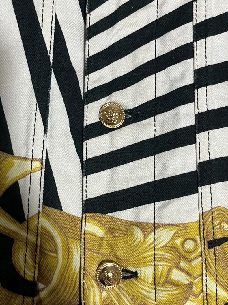 Versace Versace Yellow gold print patterned denim jacket jacket Size US XL / EU 56 / 4 - 5 Thumbnail