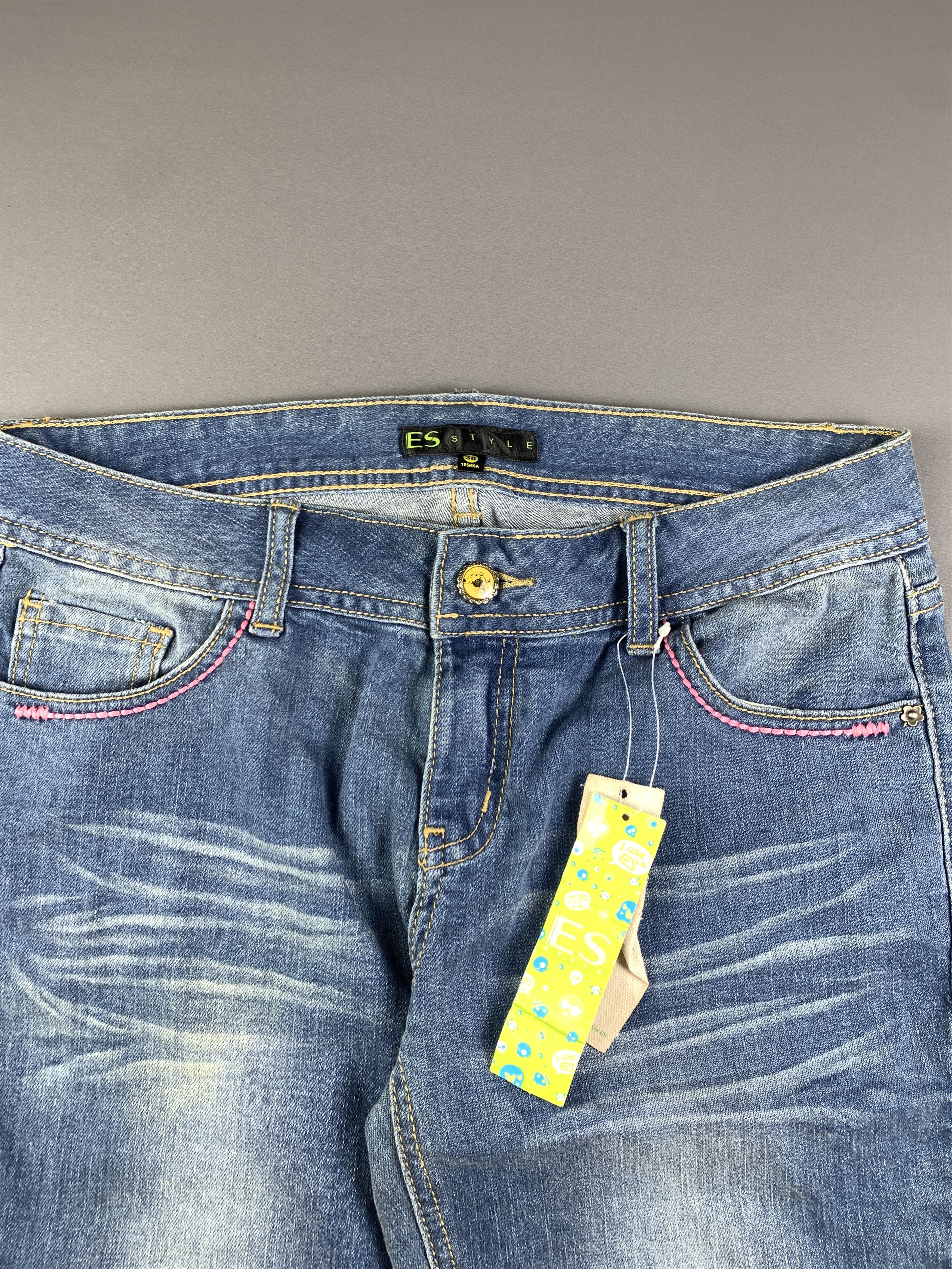 Japanese Brand Cute Puppy Embroidered Capri Jeans Shorts (31) Size 31" - 8 Thumbnail