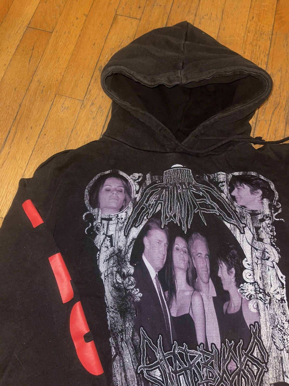 Haunted Starbucks “I LOVE MONEY” Haunted Starbucks hoodie Size US L / EU 52-54 / 3 - 5 Thumbnail