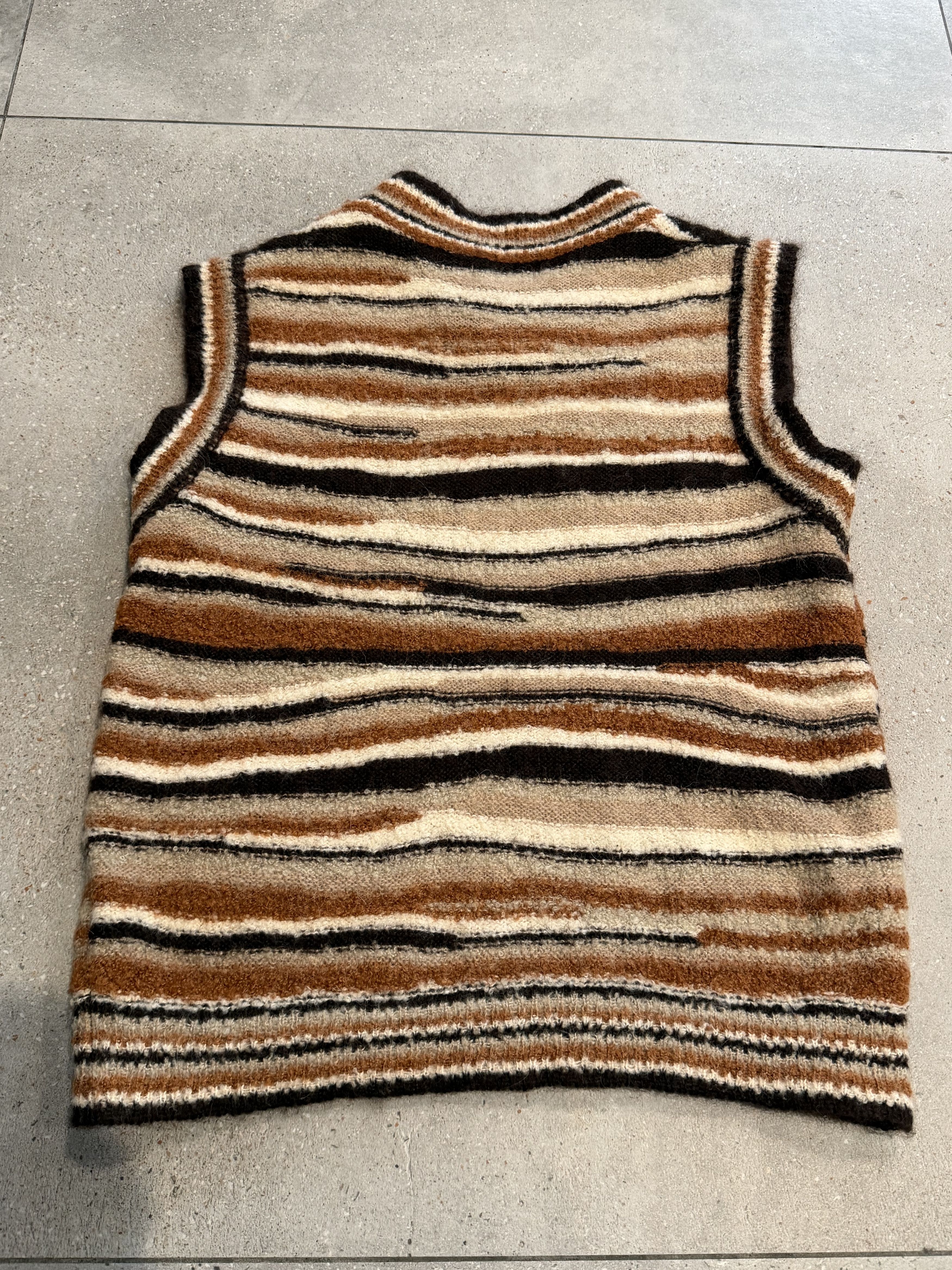 ERL ERL mohair knit vest Size US S / EU 44-46 / 1 - 4 Thumbnail