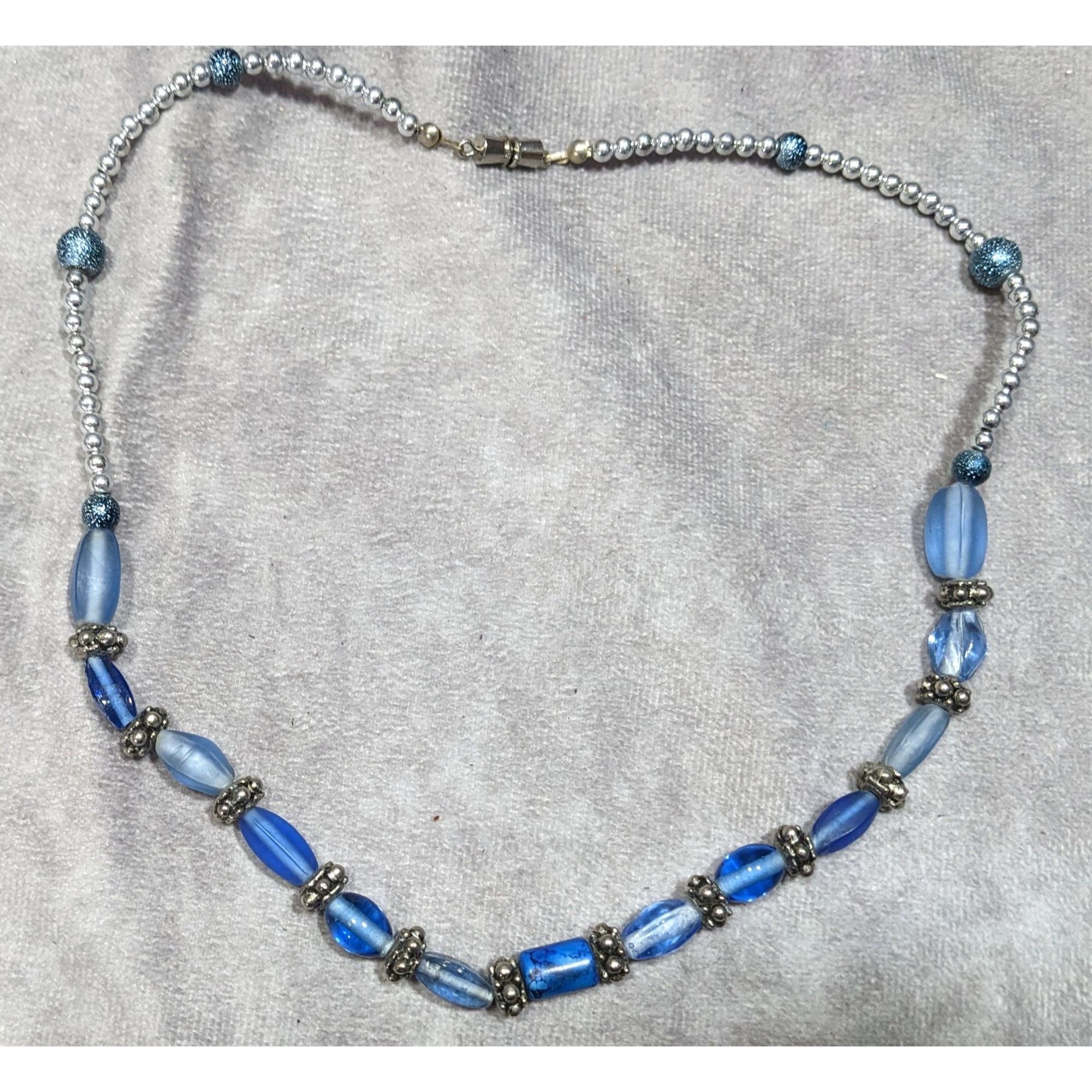 Other Beachy Blue Glass And Silver Tone Beaded Necklace Size ONE SIZE - 5 Thumbnail