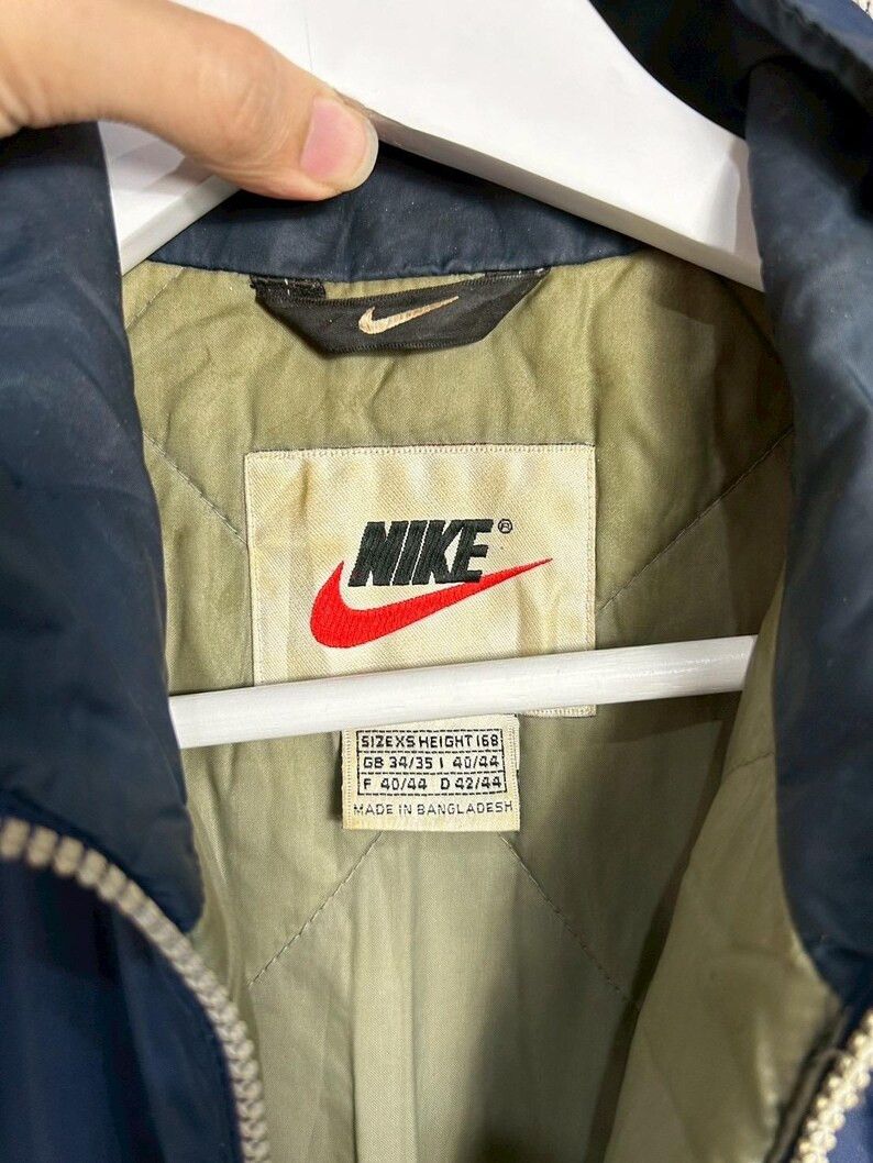 Nike Vintage 90s Nike Jacket size X fits like Medium Size US M / EU 48-50 / 2 - 8 Thumbnail