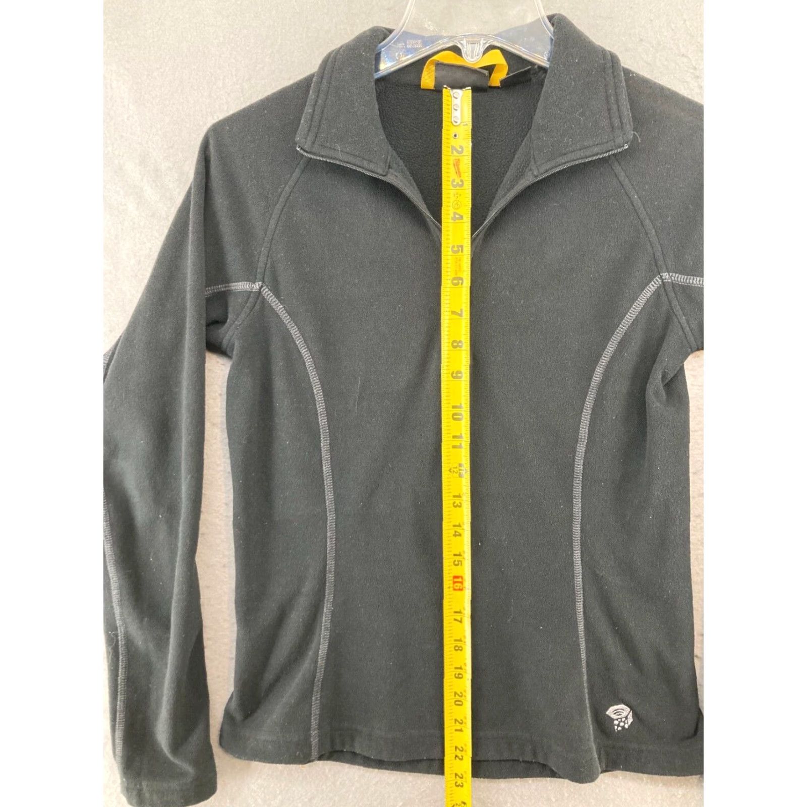 Mountain Hardwear Mountain Hardwear Womens Fleece Pullover S Black 1/4 Zip Outdoor Hiking Sweatshirt Women's Small Fleece Solid 1/4 Zip Outdoor Size S / US 4 / IT 40 - 3 Thumbnail
