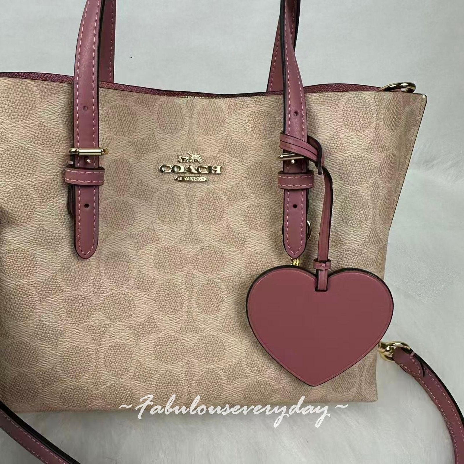 Coach Coach Mollie Tote Bag 25 Sig Canvas Heart Charm Sand Peony Size ONE SIZE - 4 Thumbnail