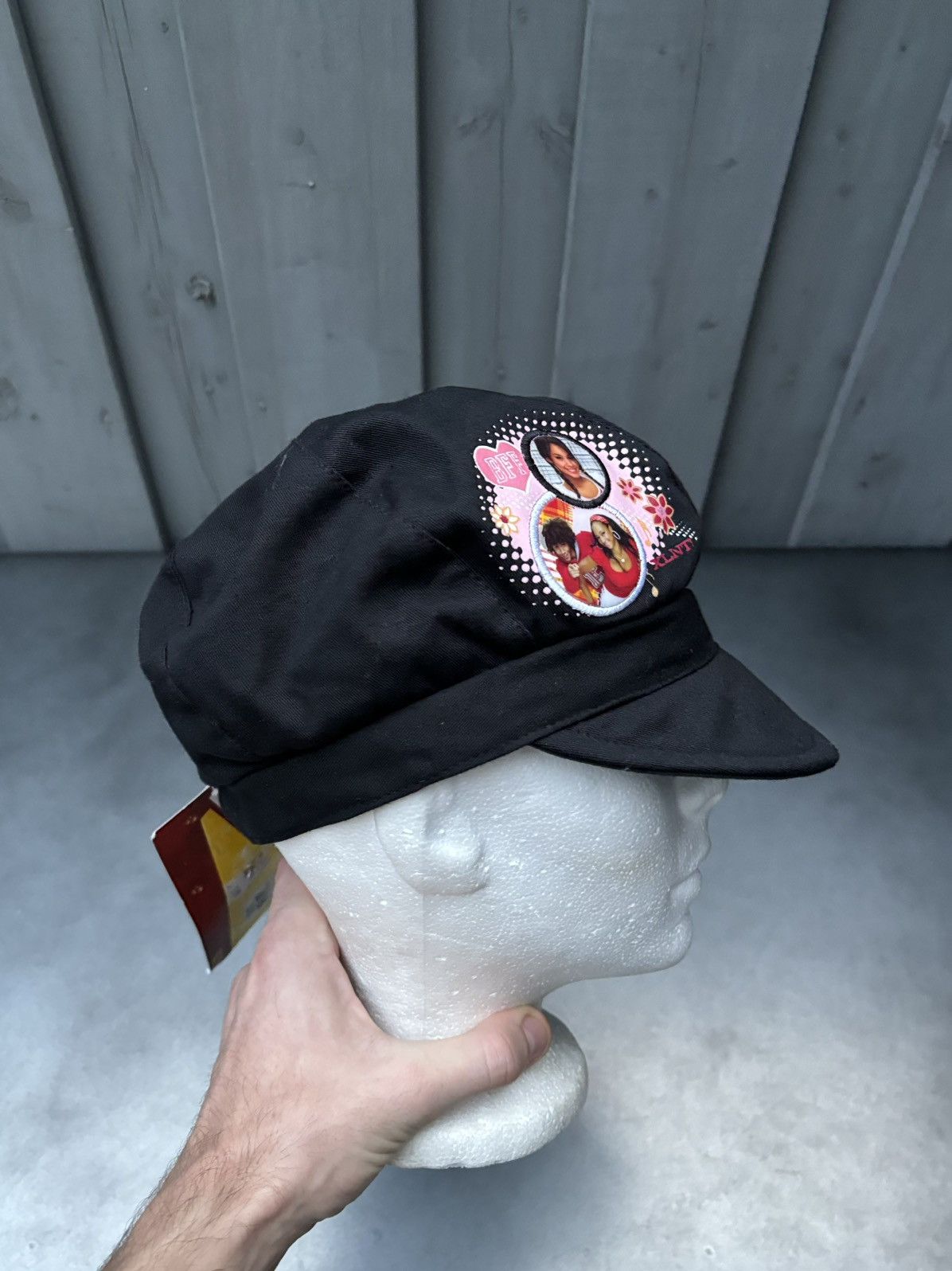 Disney × Vintage 2000s Highschool Musical 3 Senior Year Y2K Newsboy Cap Small Size ONE SIZE - 8 Thumbnail