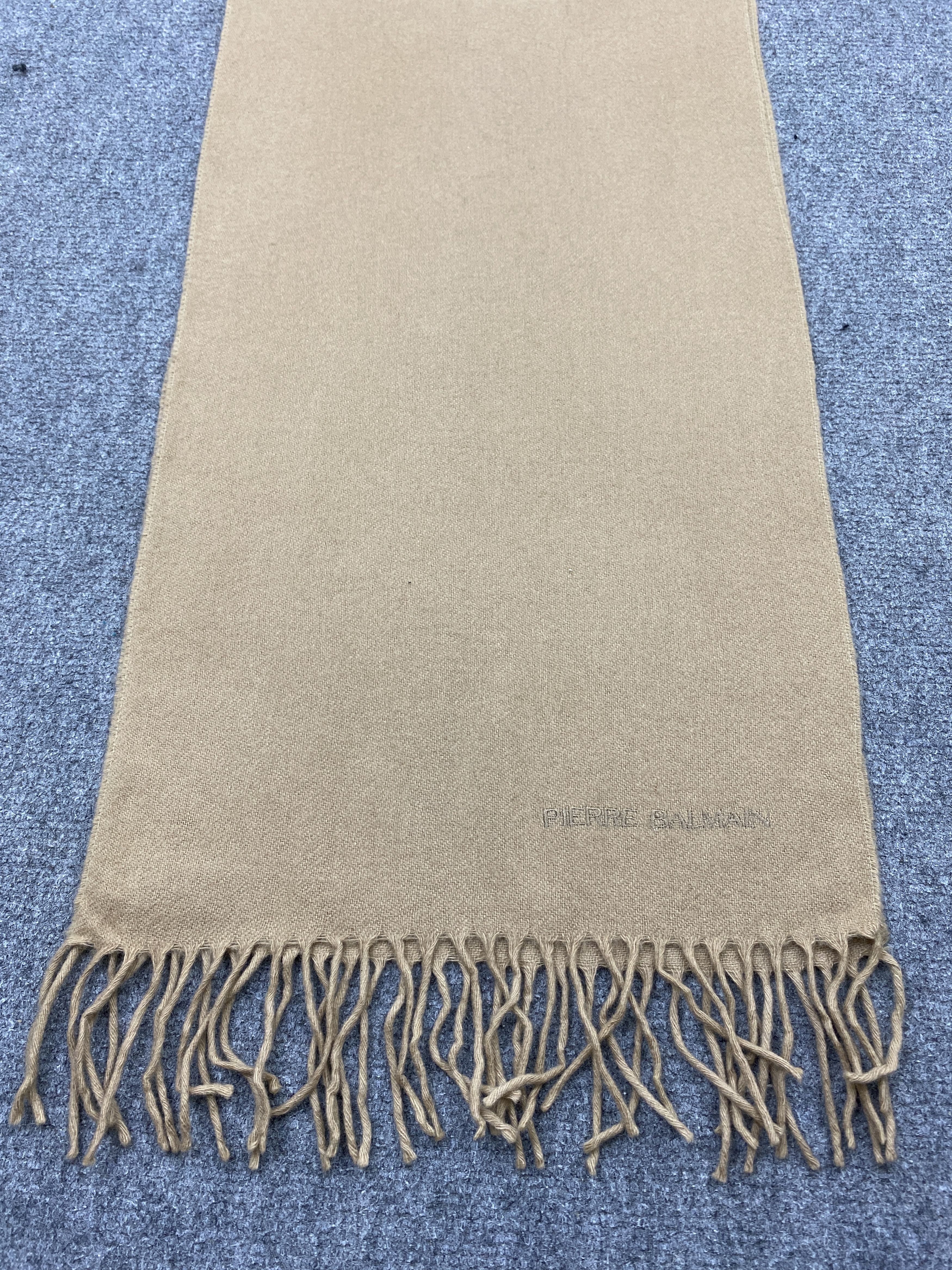 Pierre Balmain Balmain Scarf Muffler Cashmere Scarves Neckwear - SC0129 Size ONE SIZE - 4 Thumbnail