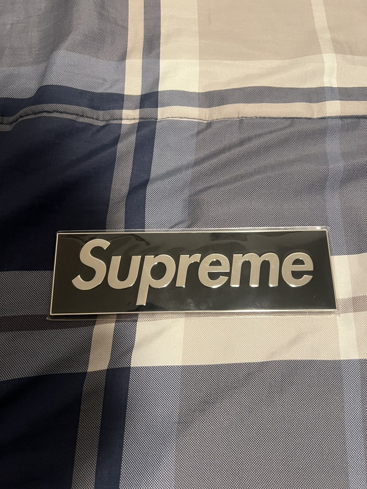 Supreme Supreme Box Logo Car Emblem Size ONE SIZE - 1 Thumbnail