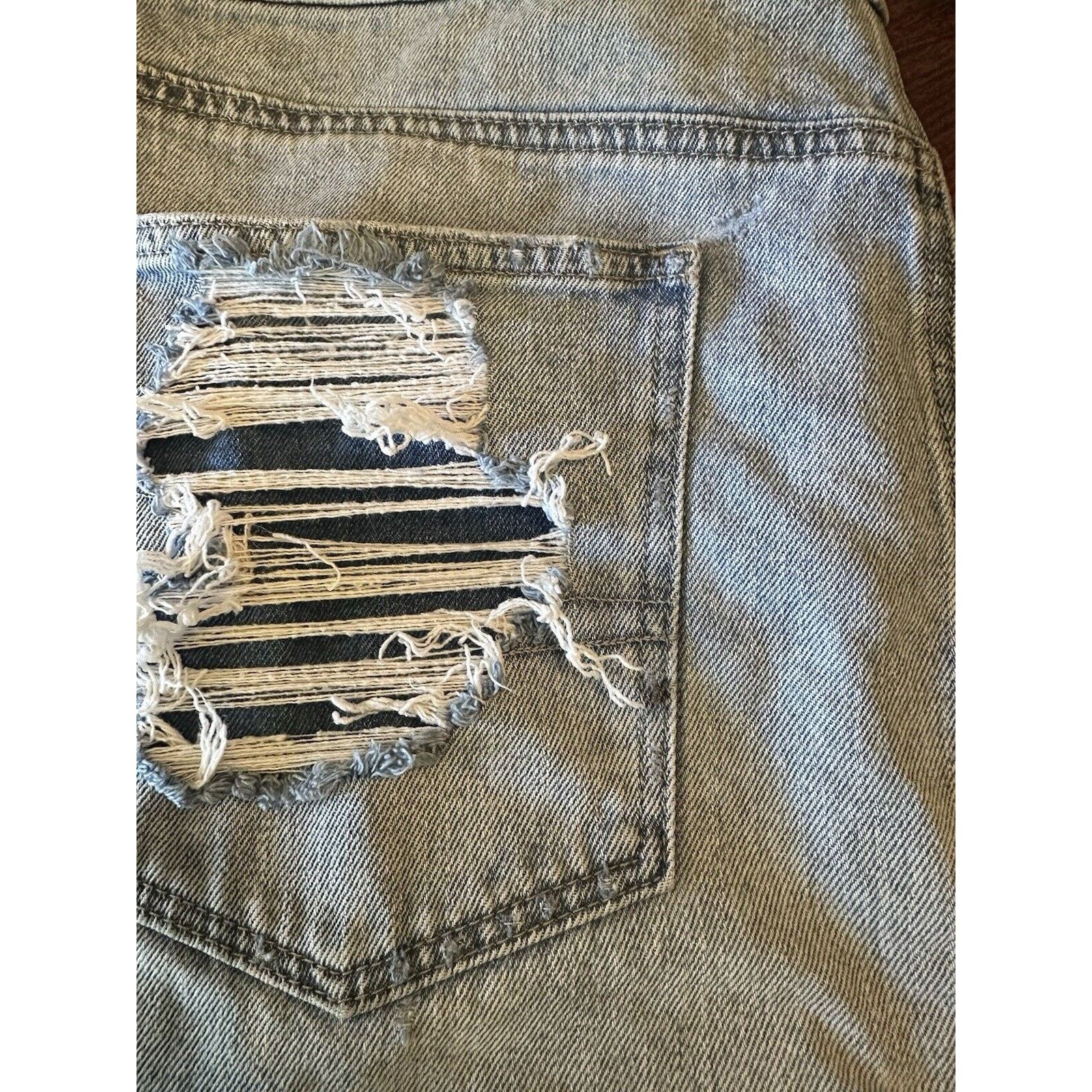 American Eagle Outfitters American Eagle Comfort Stretch Mom Jean Shorts Distressed16 Size 38" / US 16 / IT 52 - 10 Thumbnail