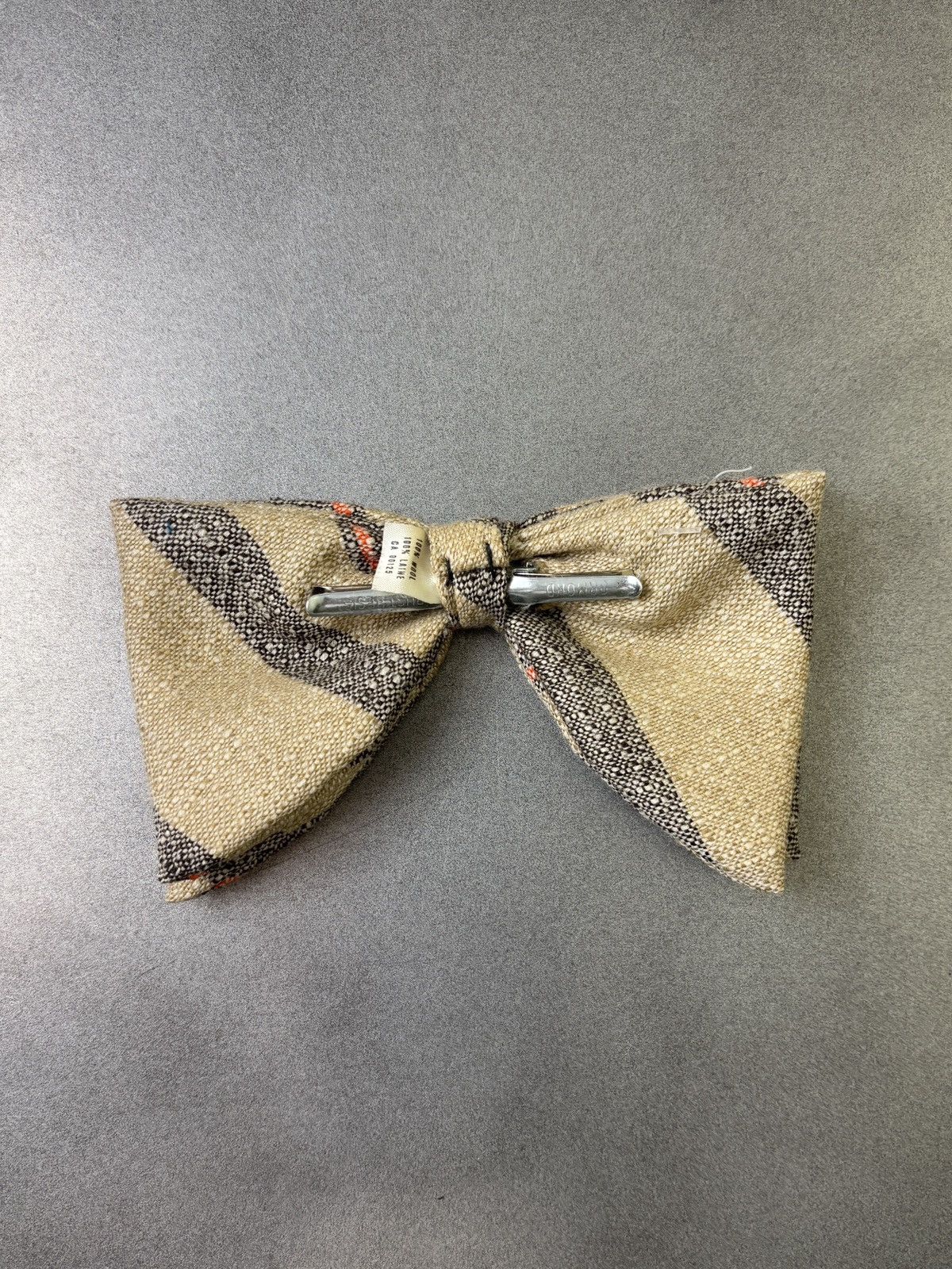 Vintage 1980s Vintage Bow Tie Butterfly Plaid Wool Oversized 1970s Size ONE SIZE - 2 Thumbnail