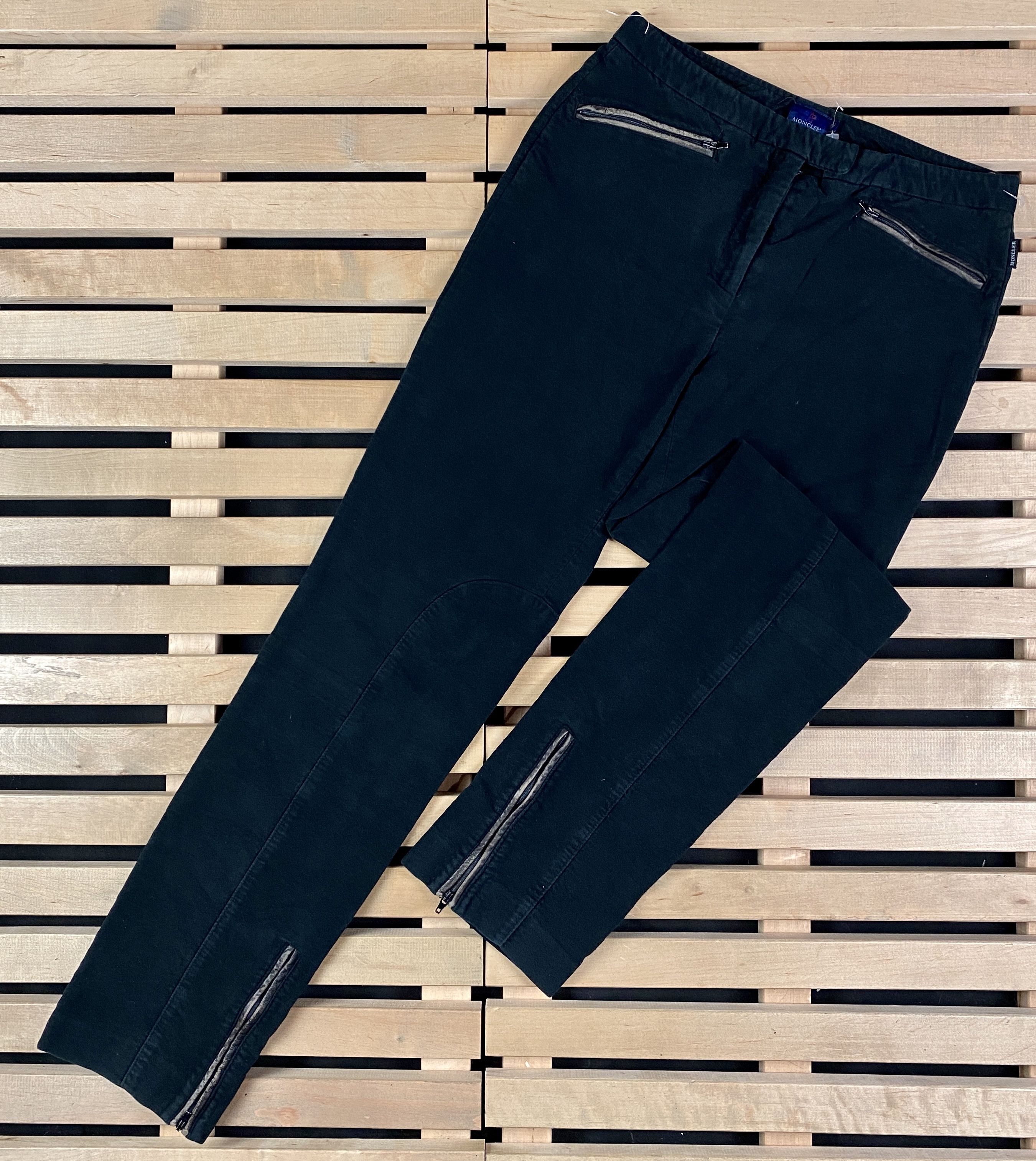 Moncler × Vintage Womens Vintage Pants Moncler Size 42 Size 27" / US 4 / IT 40 - 1 Thumbnail