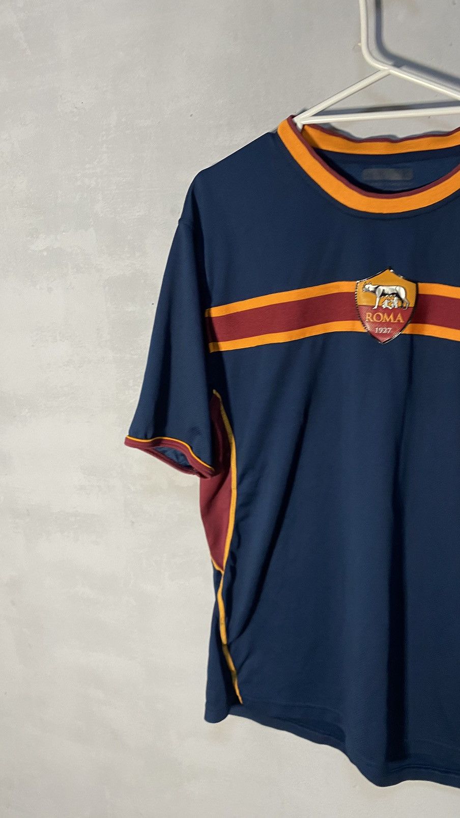 Other AC Roma Jersey size L Size US L / EU 52-54 / 3 - 3 Thumbnail