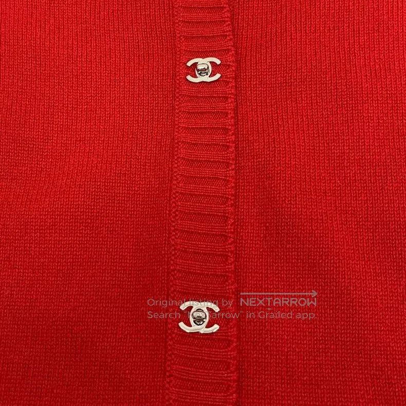 Chanel Chanel Red Cashmere Logo Cardigan. Size US XS / EU 42 / 0 - 5 Thumbnail