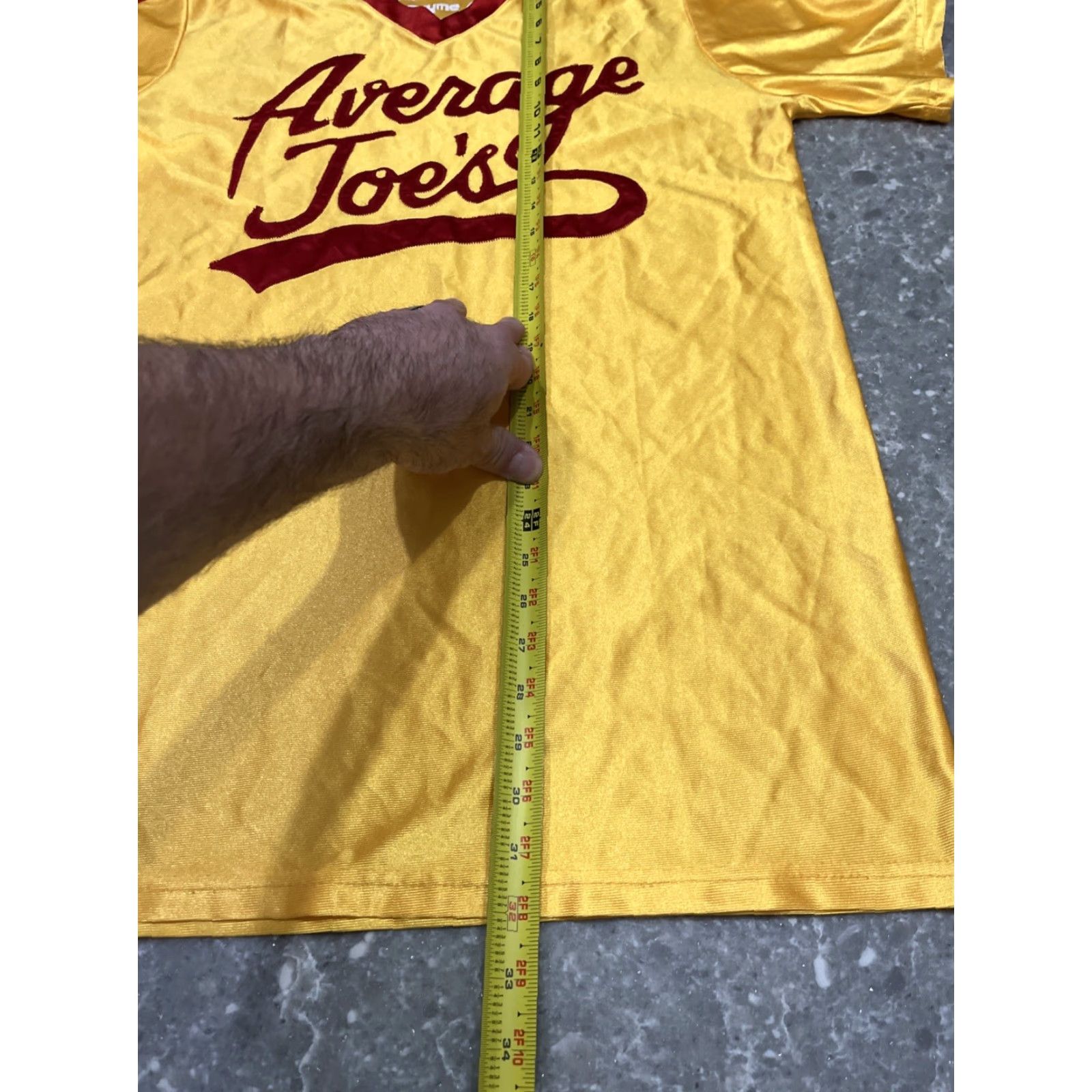 Vintage VINTAGE Costume Agent Dodgeball Movie Average Joes Short Sleeve Jersey Mens Size Medium Yellow Shirt Movie uniforms 90s? Size US M / EU 48-50 / 2 - 6 Thumbnail