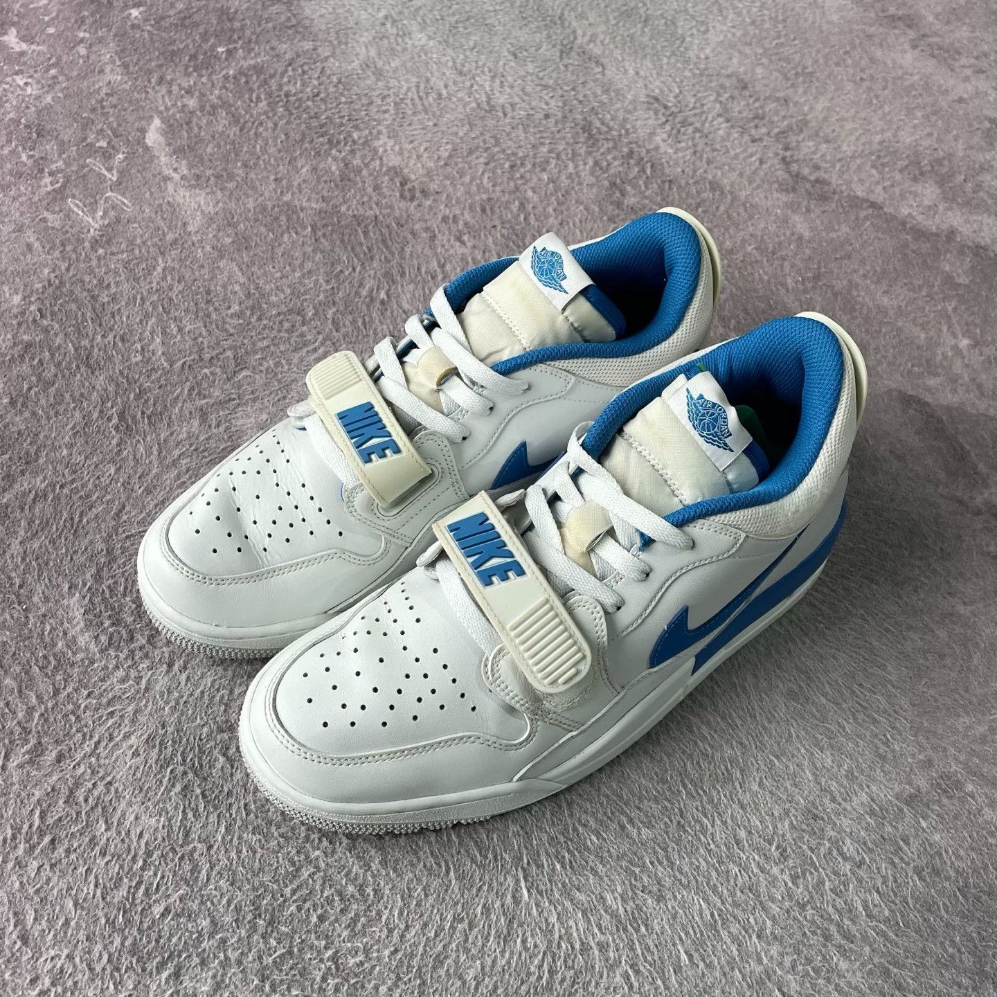 Nike Nike Blue Lowtop Sneakers 43 Men Size US 10 / EU 43 - 1 Thumbnail