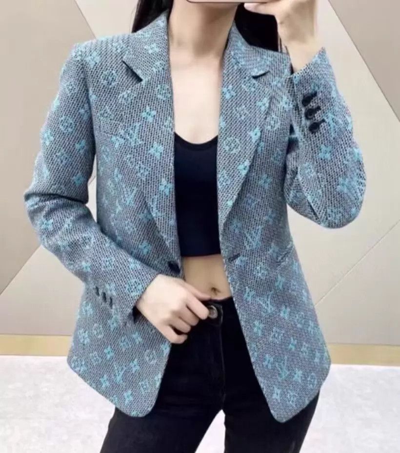 Louis Vuitton LV cinched waist allover print blazer new tags 40 Size M / US 6-8 / IT 42-44 - 6 Thumbnail