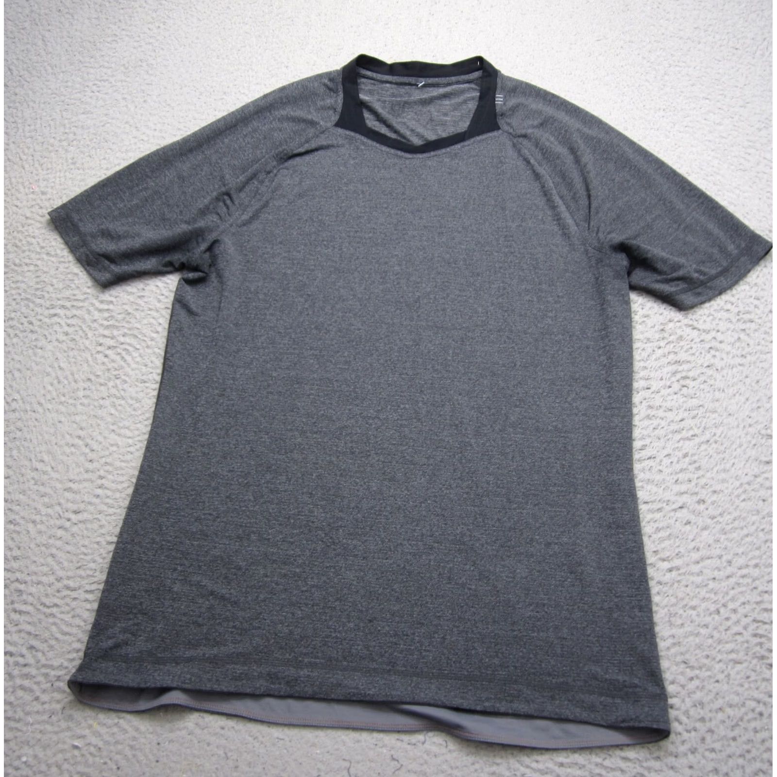 Lululemon Lululemon Shirt Mens L Gray Performance Gym Running Training Stretch Vented Size US L / EU 52-54 / 3 - 2 Thumbnail