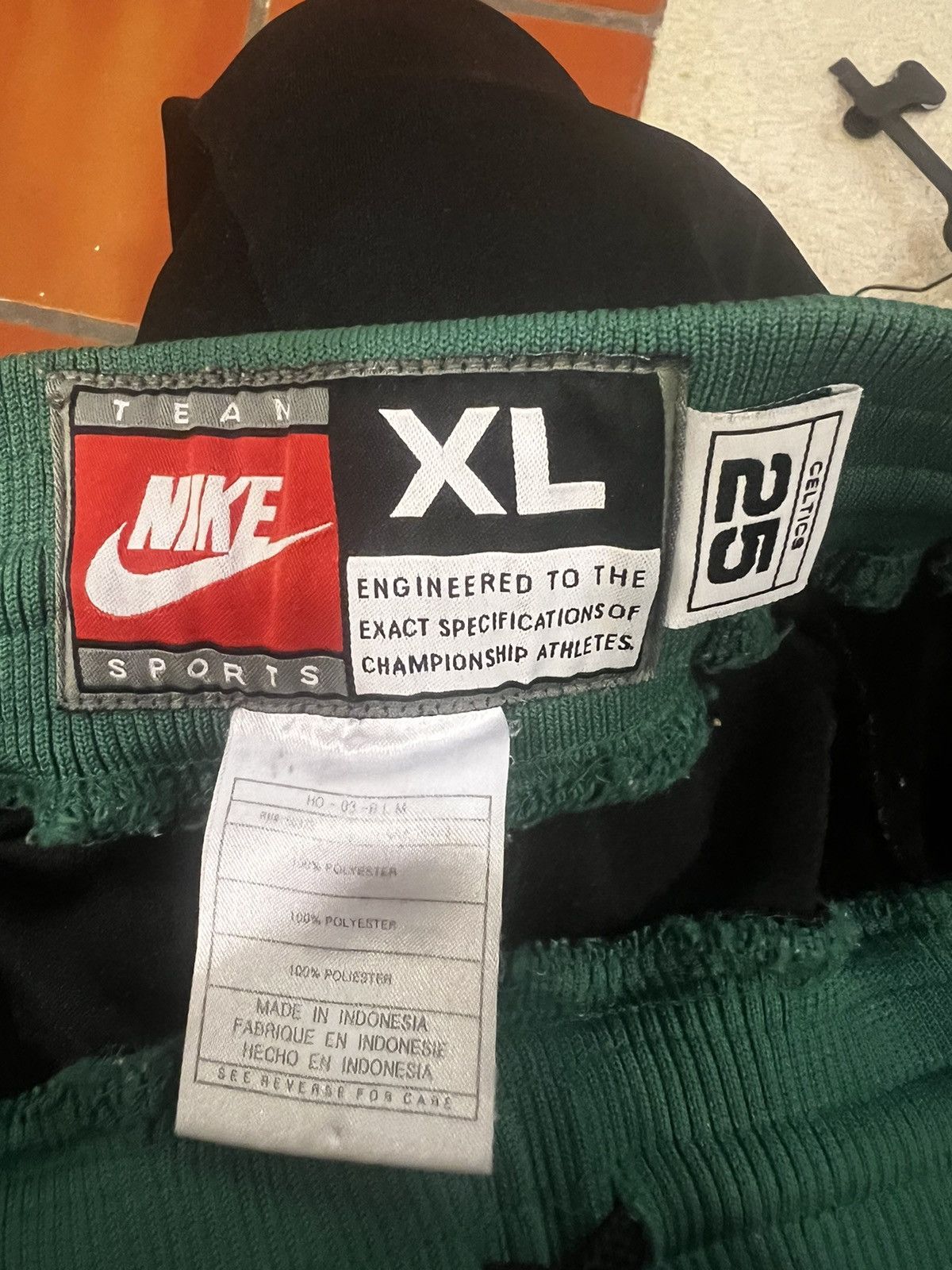 NBA × Nike × Vintage Boston Celtics Team Nike NBA Basketball Warm Up Joggers Size US 41 - 10 Thumbnail