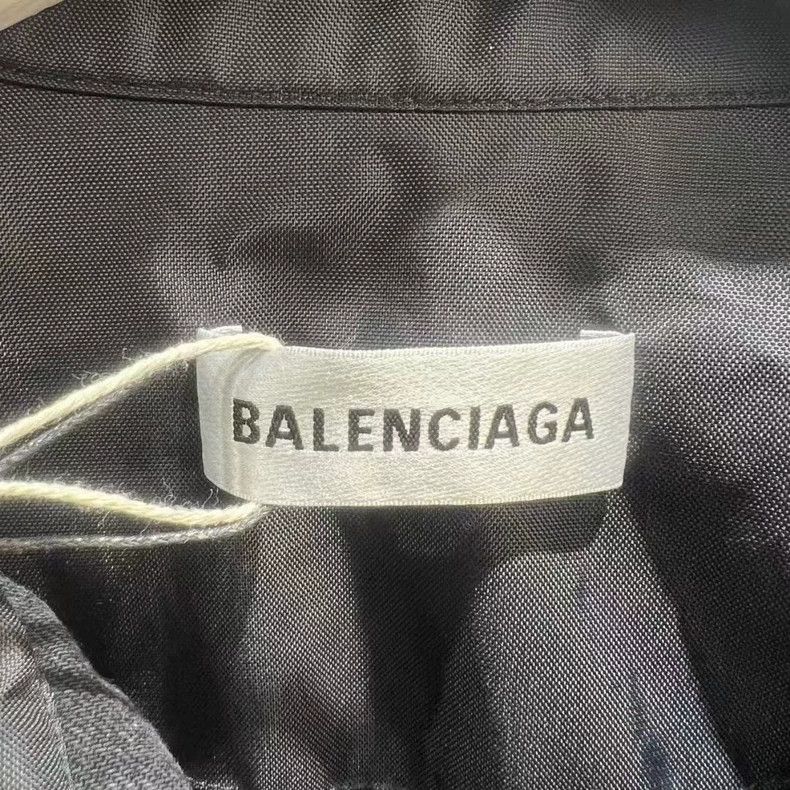 Balenciaga Balenciaga size 34 Monogrammed Logo Patchwork Denim Jacket Size US XS / EU 42 / 0 - 4 Thumbnail
