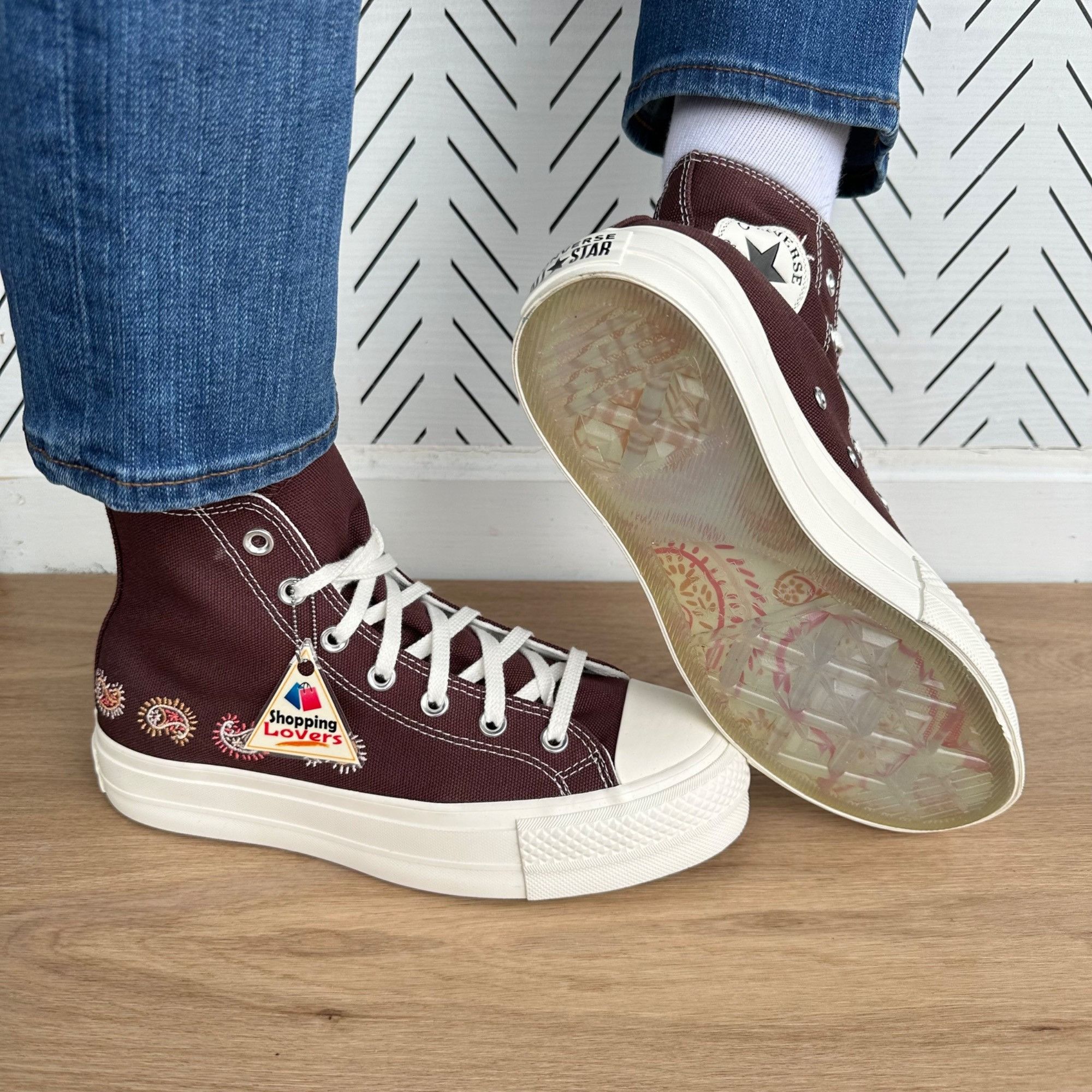Converse ⭐Converse Chuck Taylor Lift Platform Embroidered Sz 6 Womens Size US 6 / IT 36 - 9 Thumbnail