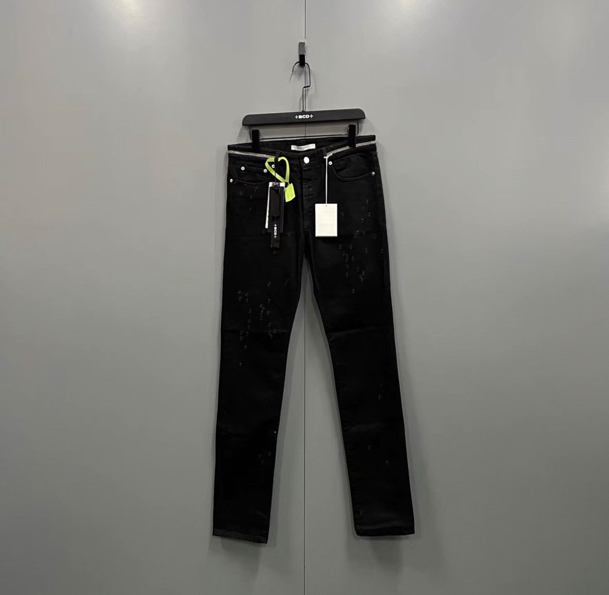 Givenchy Givenchy Zipper Ripped Jeans J41 Size 31" - 1 Thumbnail
