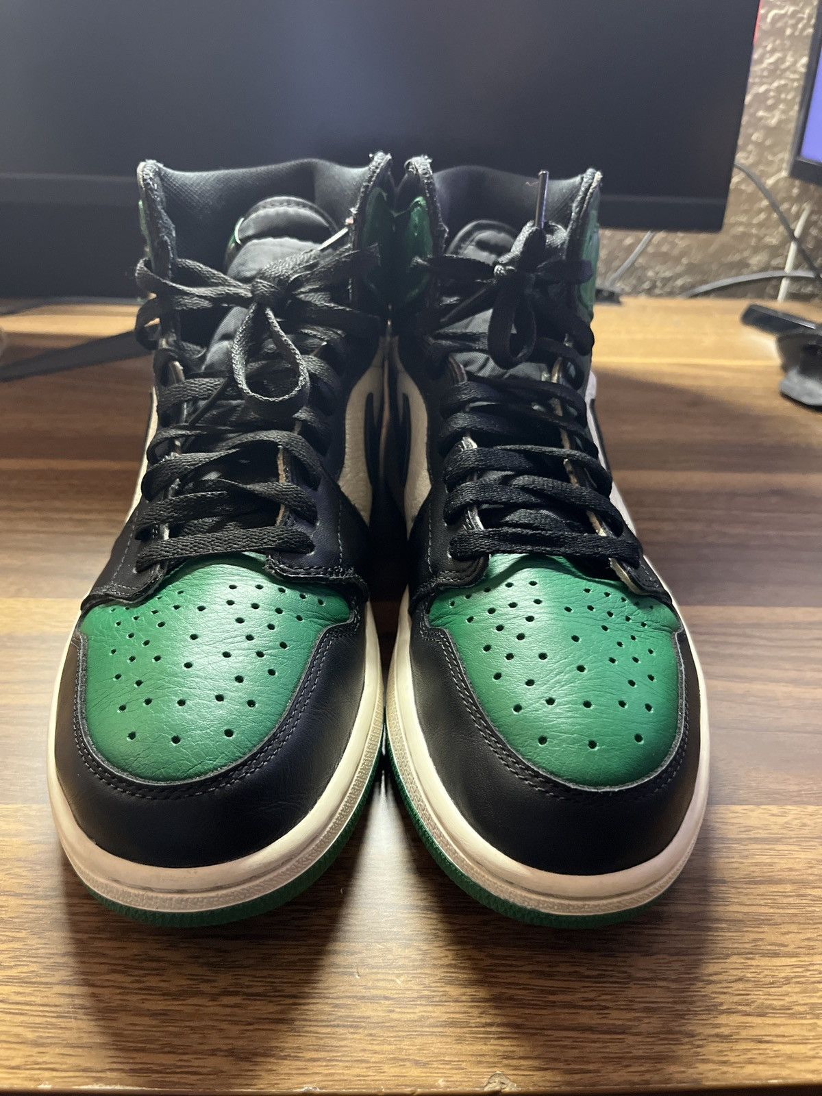 Jordan Brand Jordan 1 Pine green 1.0 2018 Size US 12 / EU 45 - 4 Thumbnail