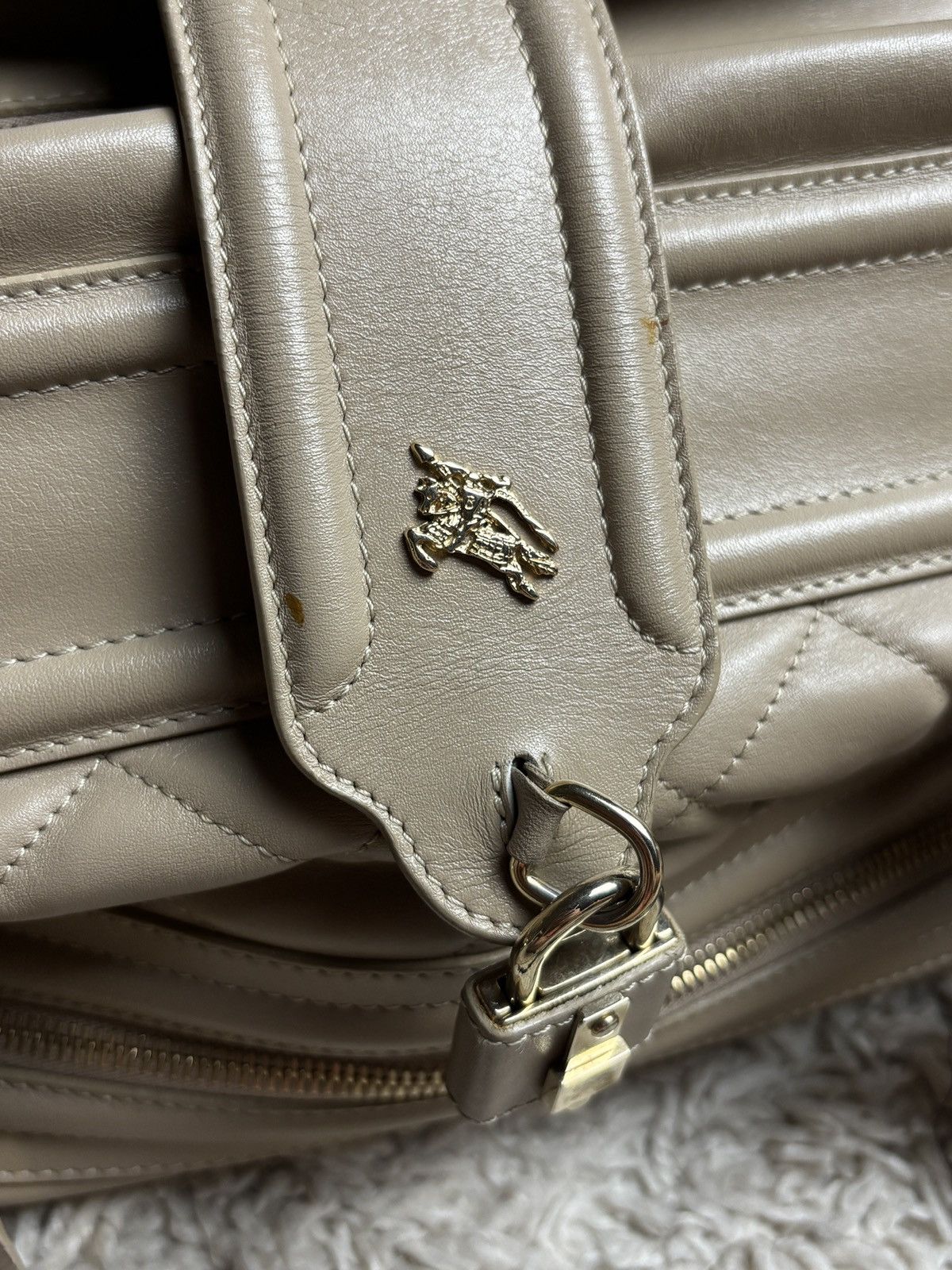 Burberry Burberry Leather Quilted Manor Bag Shoulder Vintage Luxury Size ONE SIZE - 10 Thumbnail