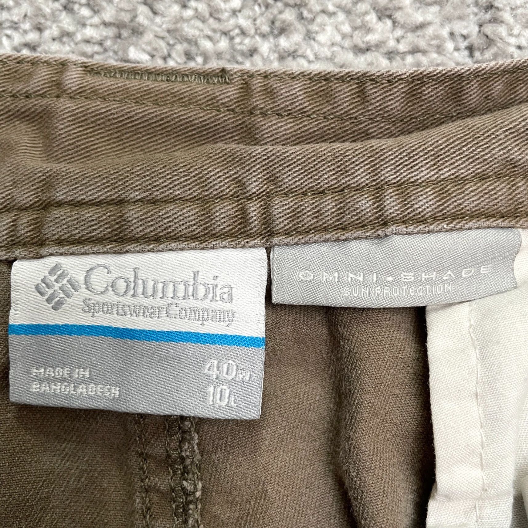 Vintage Columbia Shorts Cargo Cotton Brown 40x10 Pockets Omni Shade Casual Outdoor Mens Size US 40 / EU 56 - 7 Thumbnail