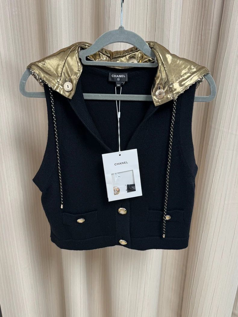 Chanel Chanel Sequin stitching cashmere knitted hooded vest jacke Size XXS / US 00 / IT 34 - 1 Thumbnail