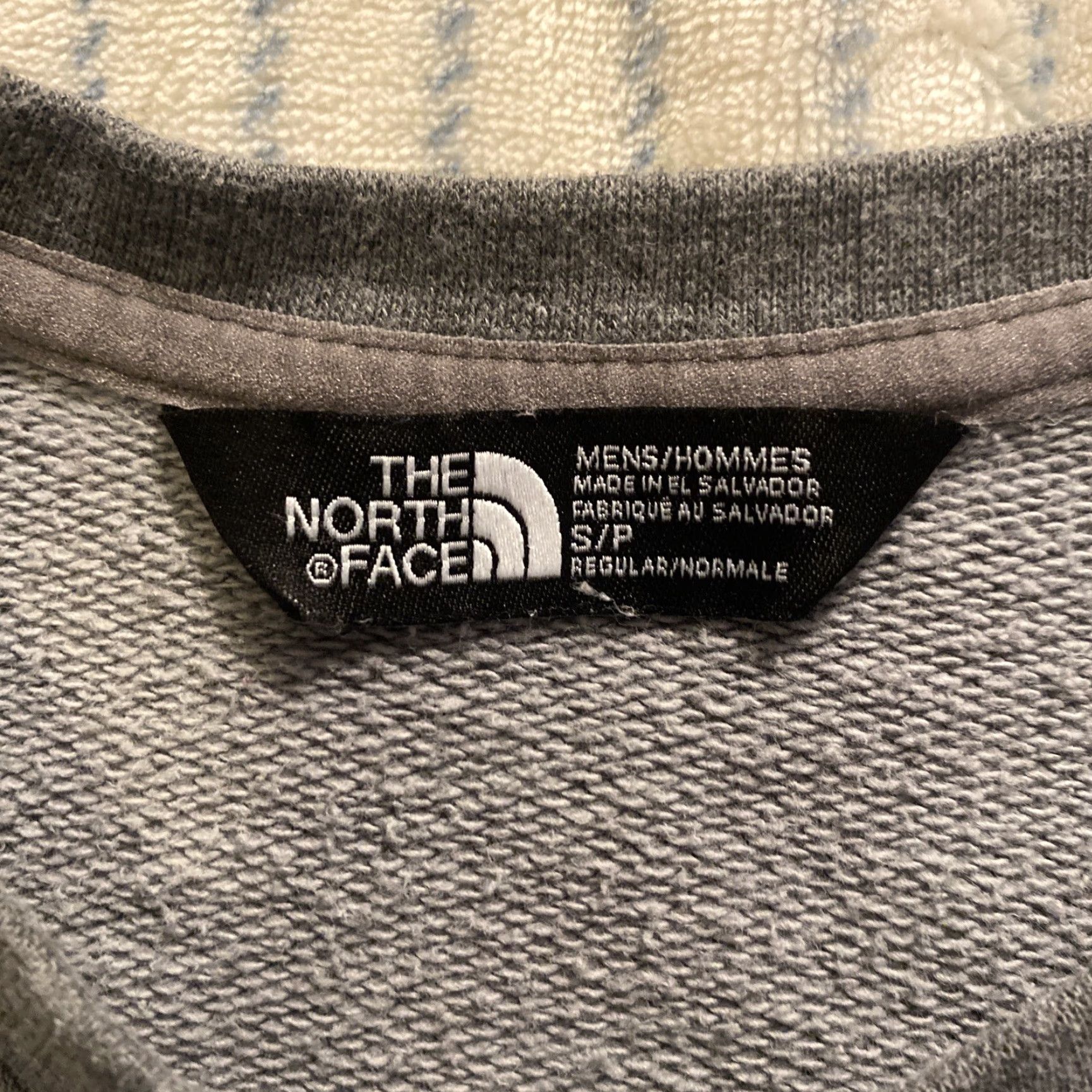 The North Face The North Face Gray Sweatshirt Long Sleeve Men’s Sz S Pullover Blank 20.5x28 Size US S / EU 44-46 / 1 - 2 Thumbnail